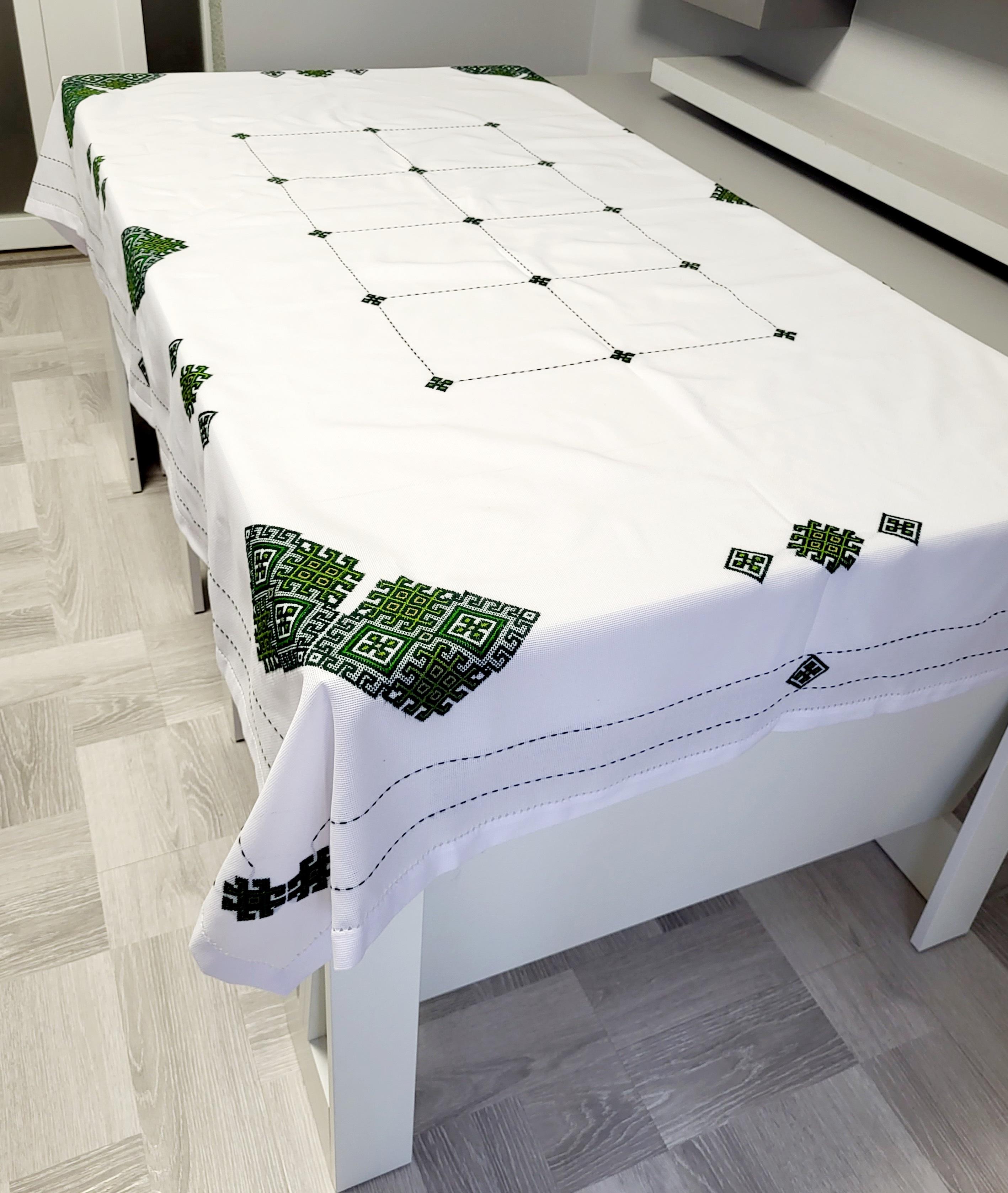 Скатертина вишита ручної роботи Смарагдова на панамі 1400x2100 мм