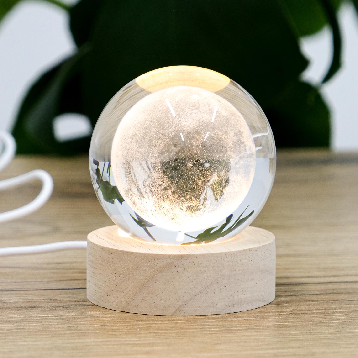 Сфера 3D Гранд Презент Луна гравирована с LED подсветкой на деревянной подставке USB 7,5х6,5 см (MH-Q0198-2-6D) - фото 2