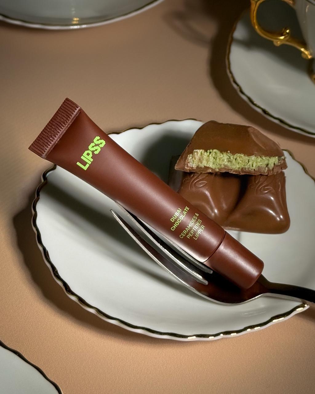 Блиск для губ Lipper Lipss Dubai Chocolate Шоколадний аромат дубайського шоколаду (648) - фото 4 Блиск для губ Lipper Lipss Dubai Chocolate Шоколадний аромат дубайського шоколаду (648) - фото 4