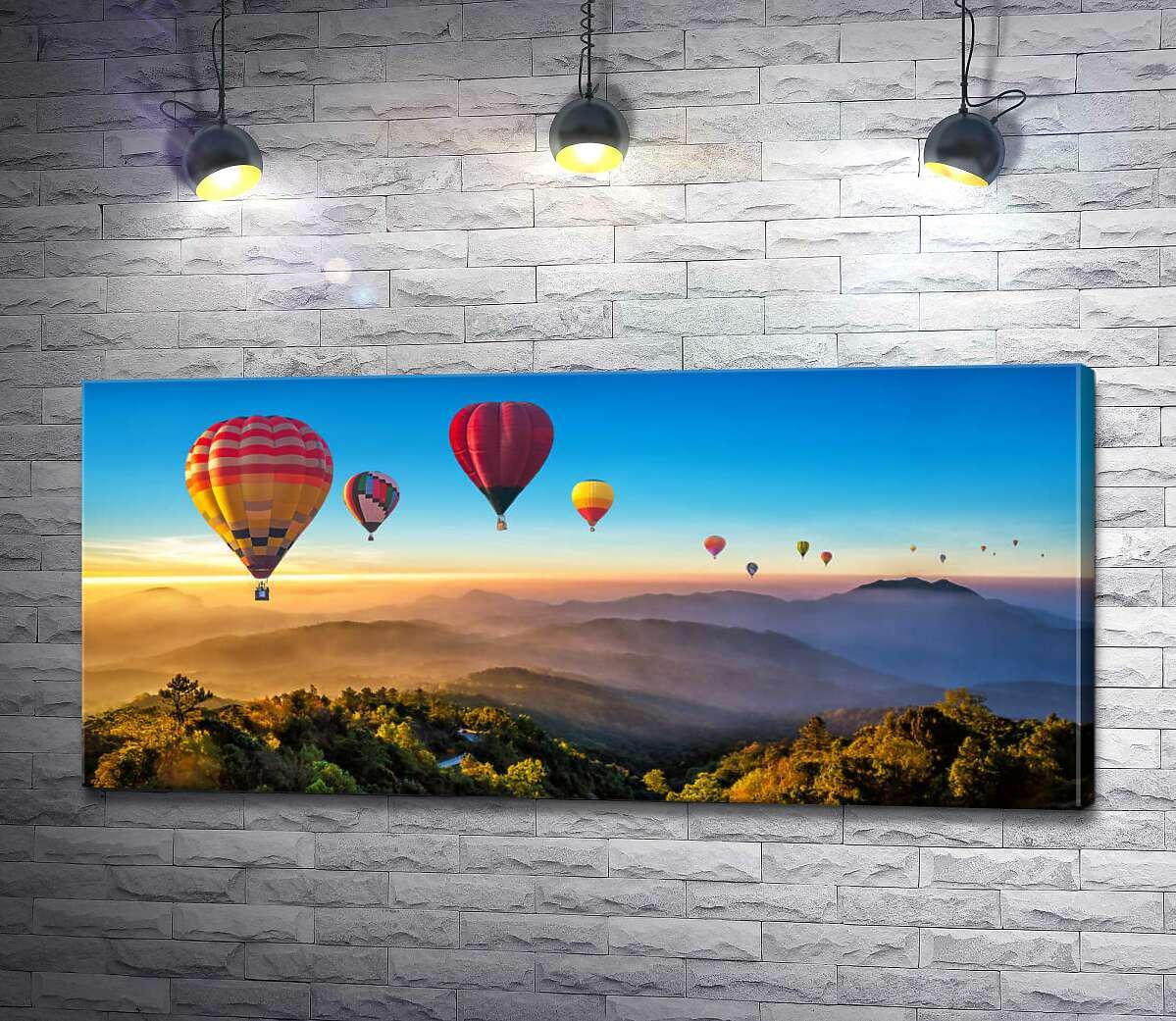 Картина ArtPoster Ожерелье из воздушных шаров летит над туманными холмами в лучах утреннего солнца 100x46 см Модуль №1 (001026)