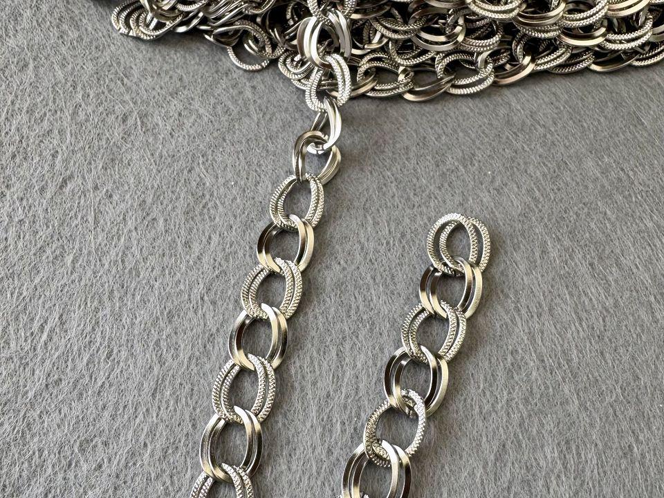 Ланцюг подвійний з нержавіючої сталі 10х13 мм Ланцюг подвійний з нержавіючої сталі 10х13 мм