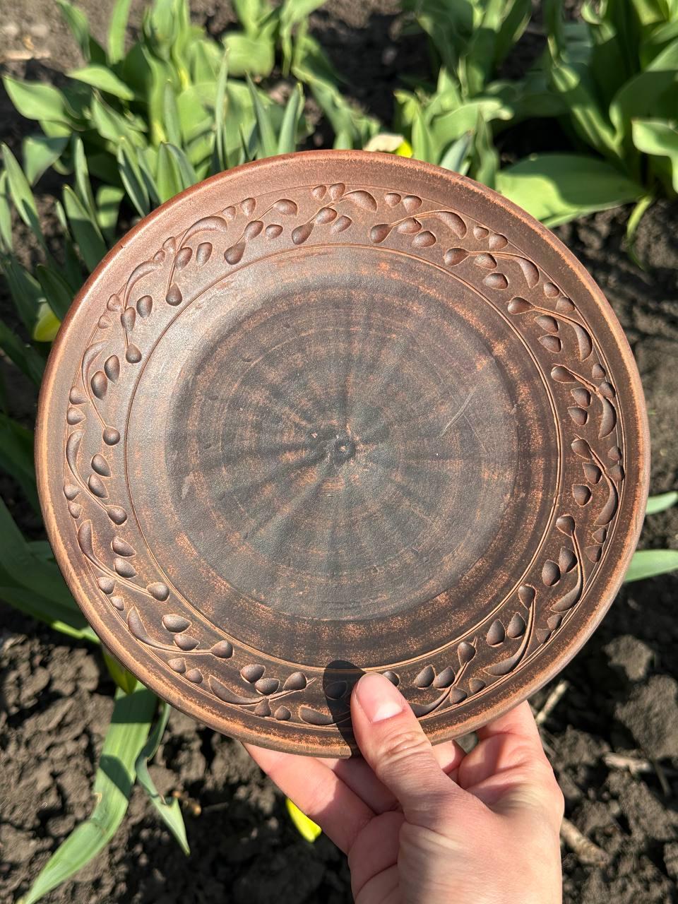 Тарілка із червоної глини з декором 21 см (2577411204) - фото 3