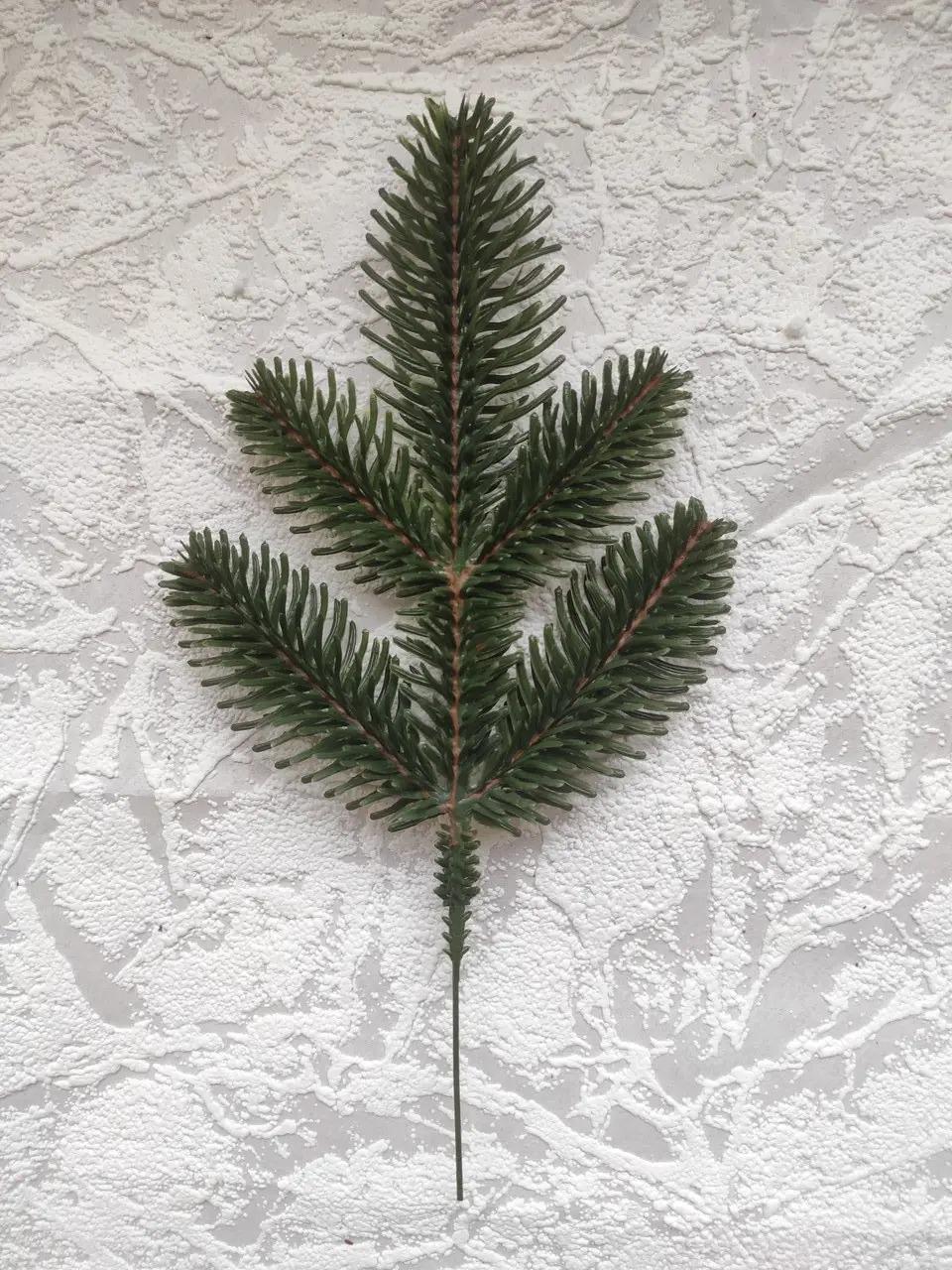 Ветвь елки литая №3 50 шт. Зеленый