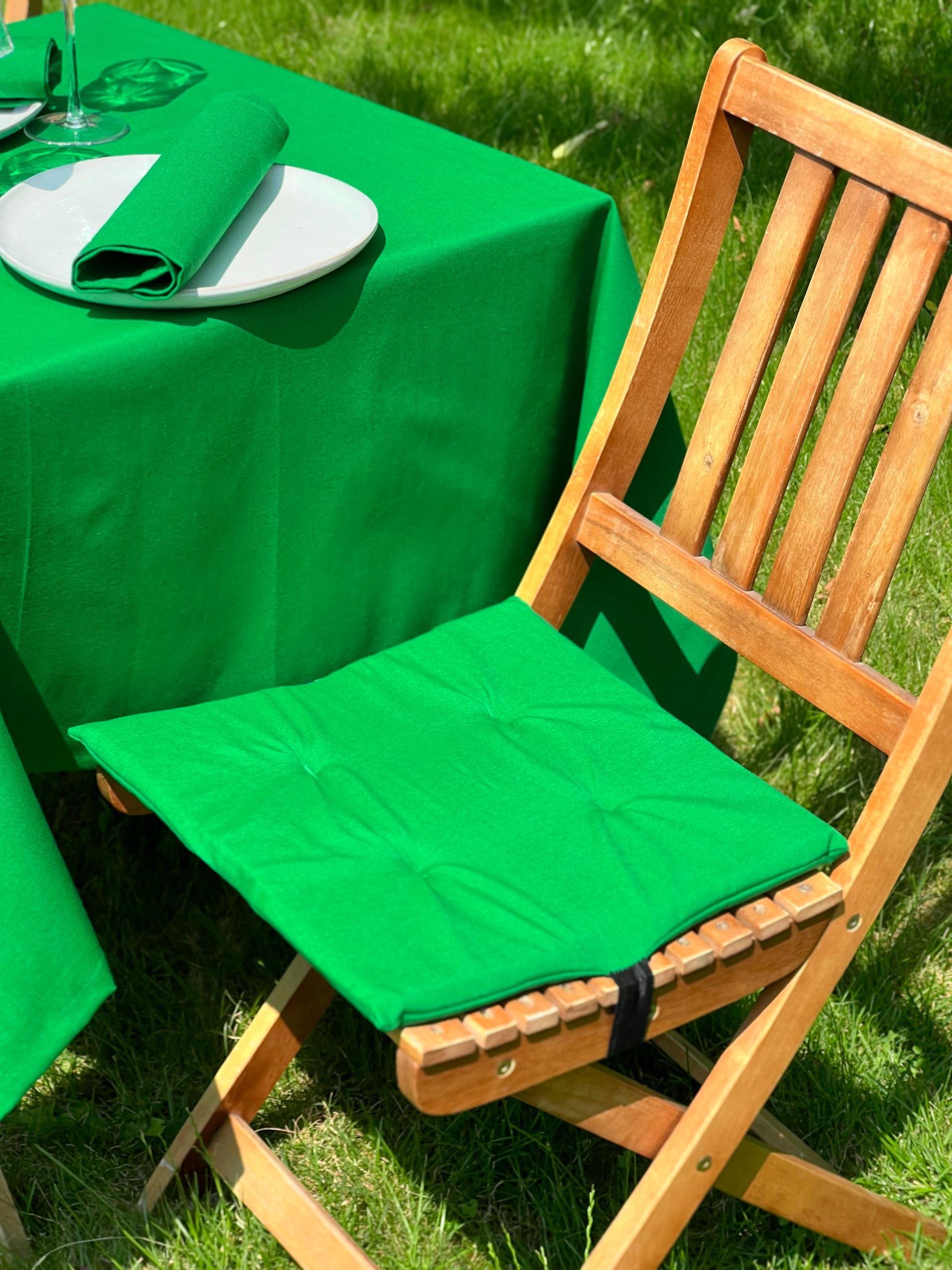 Подушка на стул новогодняя водоотталкивающая 40х40 см 2 шт. Зеленый (840-97-1) Подушка на стул новогодняя водоотталкивающая 40х40 см 2 шт. Зеленый (840-97-1)