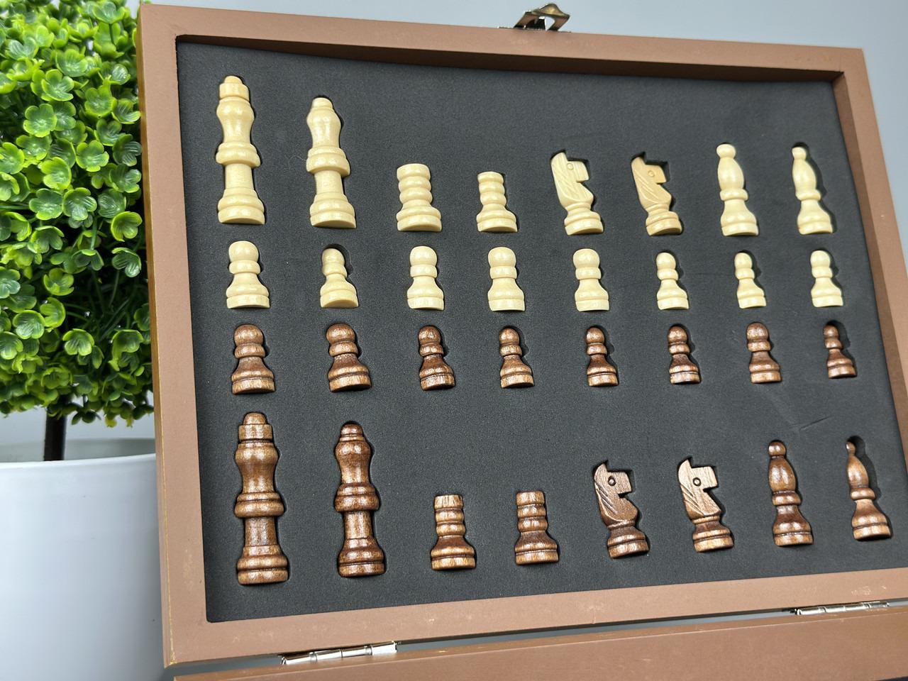 Набор шахматы и фляга Дальнобойщик спешит из нержавейки фляга/рюмки газезная гравировка 265 мл (61136 R2) - фото 7 Набор шахматы и фляга Дальнобойщик спешит из нержавейки фляга/рюмки газезная гравировка 265 мл (61136 R2) - фото 7