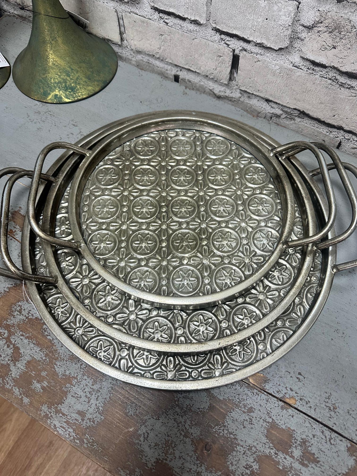 Набір таць декоративних 3 шт. 6,5x44,5x38/6,5x39,5x33,5/ 6x34,5x28 см (142388) - фото 12 Набір таць декоративних 3 шт. 6,5x44,5x38/6,5x39,5x33,5/ 6x34,5x28 см (142388) - фото 12