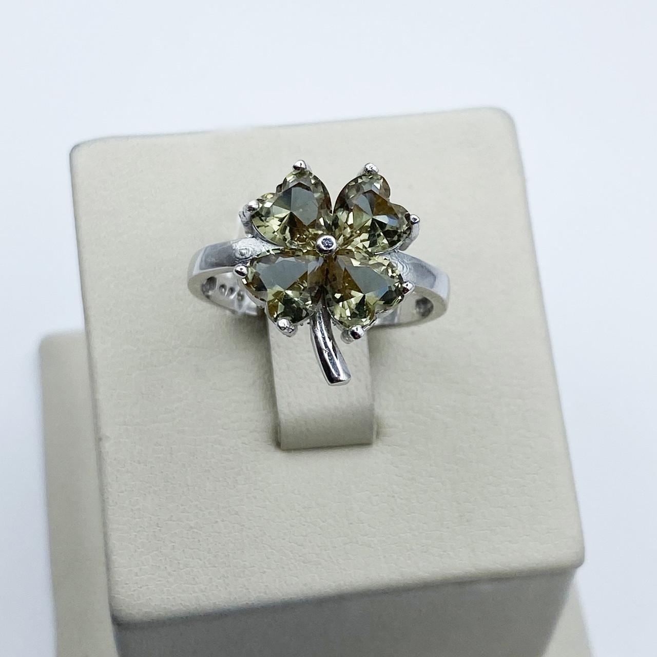 Кольцо серебряное Цветок с султанитом р. 18,5 3,57 г (2030512323) Кольцо серебряное Цветок с султанитом р. 18,5 3,57 г (2030512323)