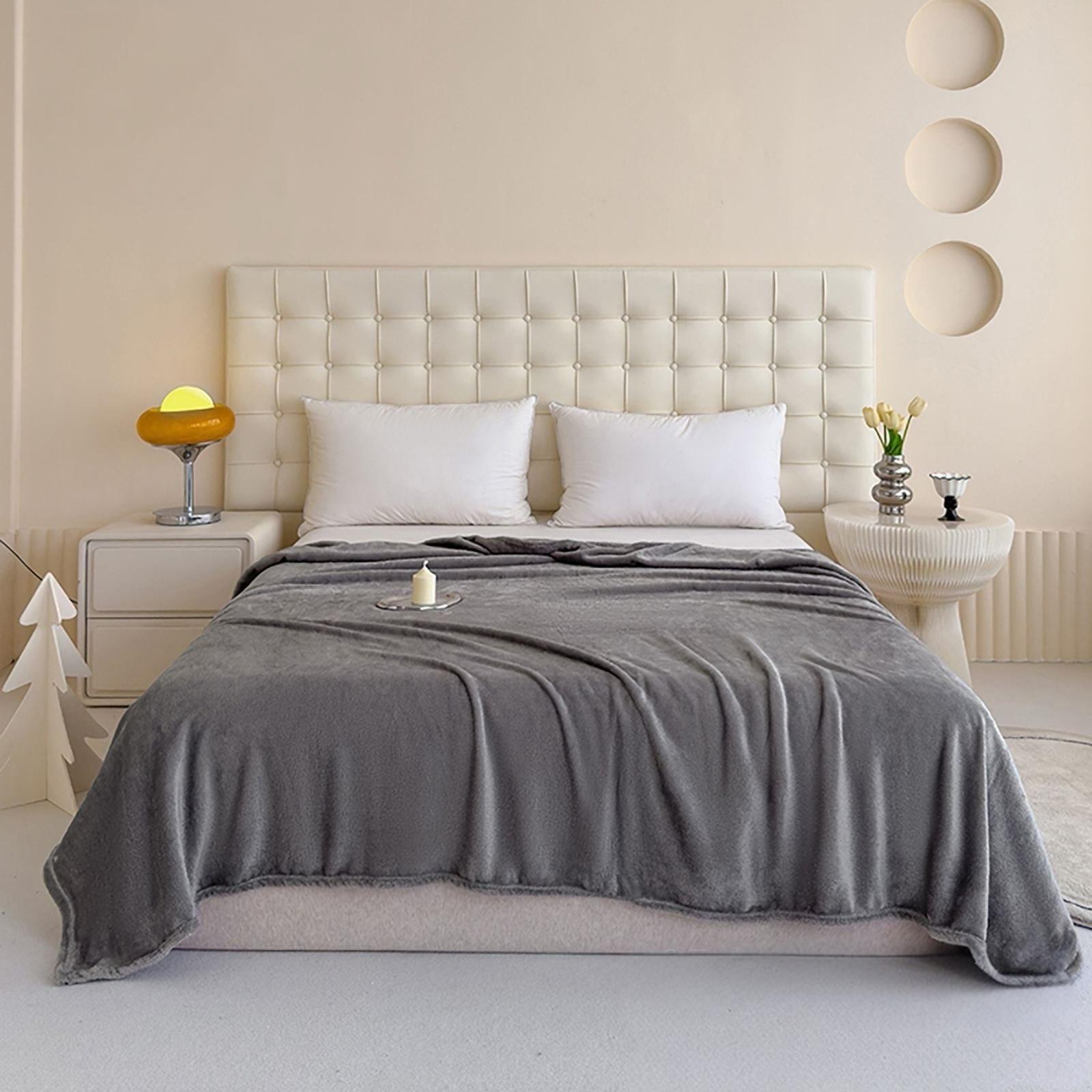 Плед-покривало з мікрофібри Malloory Home 180x200 см Сірий (1841-2) - фото 1 Плед-покривало з мікрофібри Malloory Home 180x200 см Сірий (1841-2) - фото 1