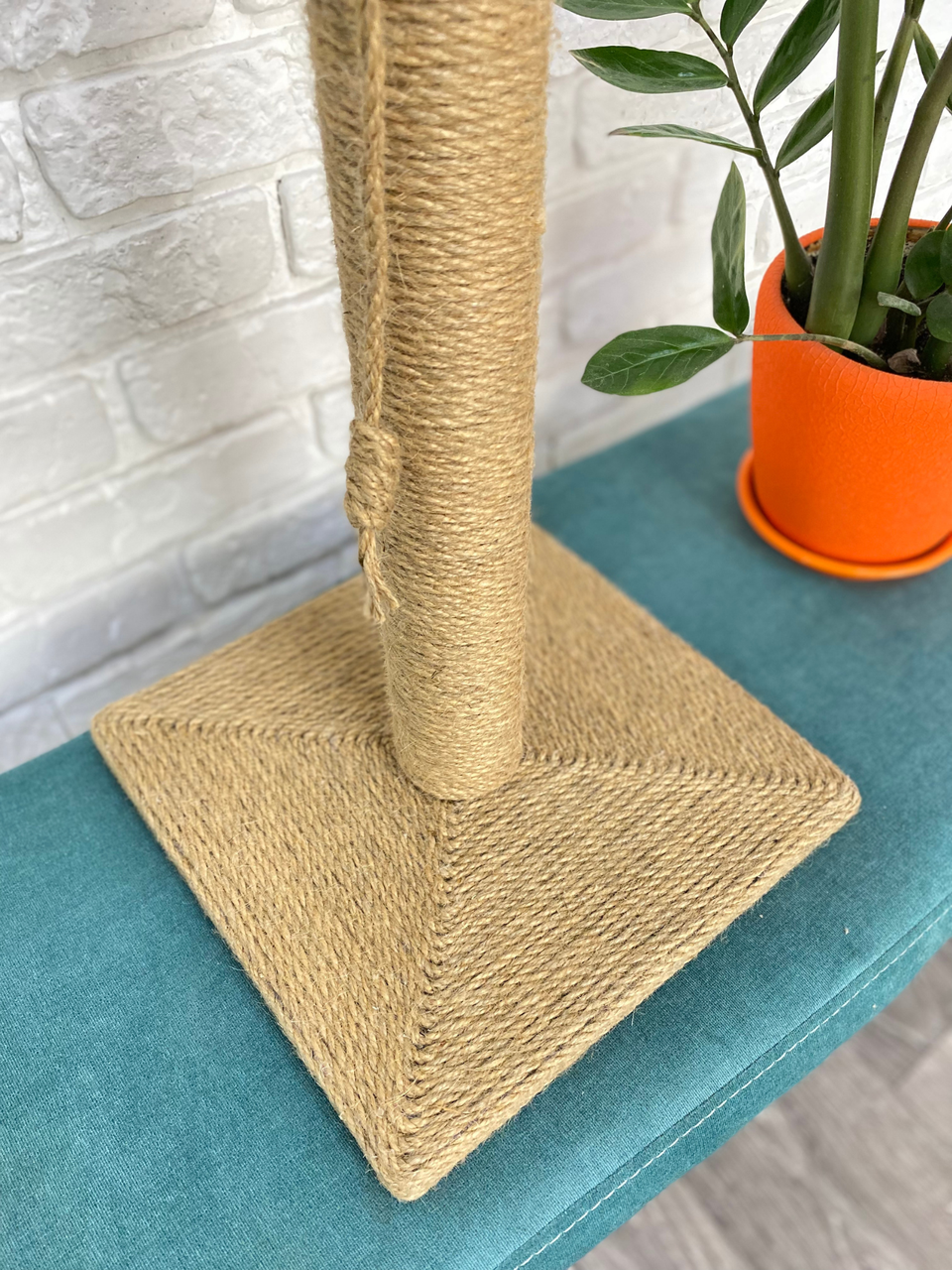 Когтеточка столбик на подставке джут 53х30х30 см (21706978) - фото 3 Когтеточка столбик на подставке джут 53х30х30 см (21706978) - фото 3