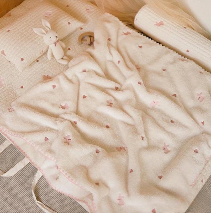 Плед дитячий велсофт 90х130 см Молочний - фото 3 Плед дитячий велсофт 90х130 см Молочний - фото 3