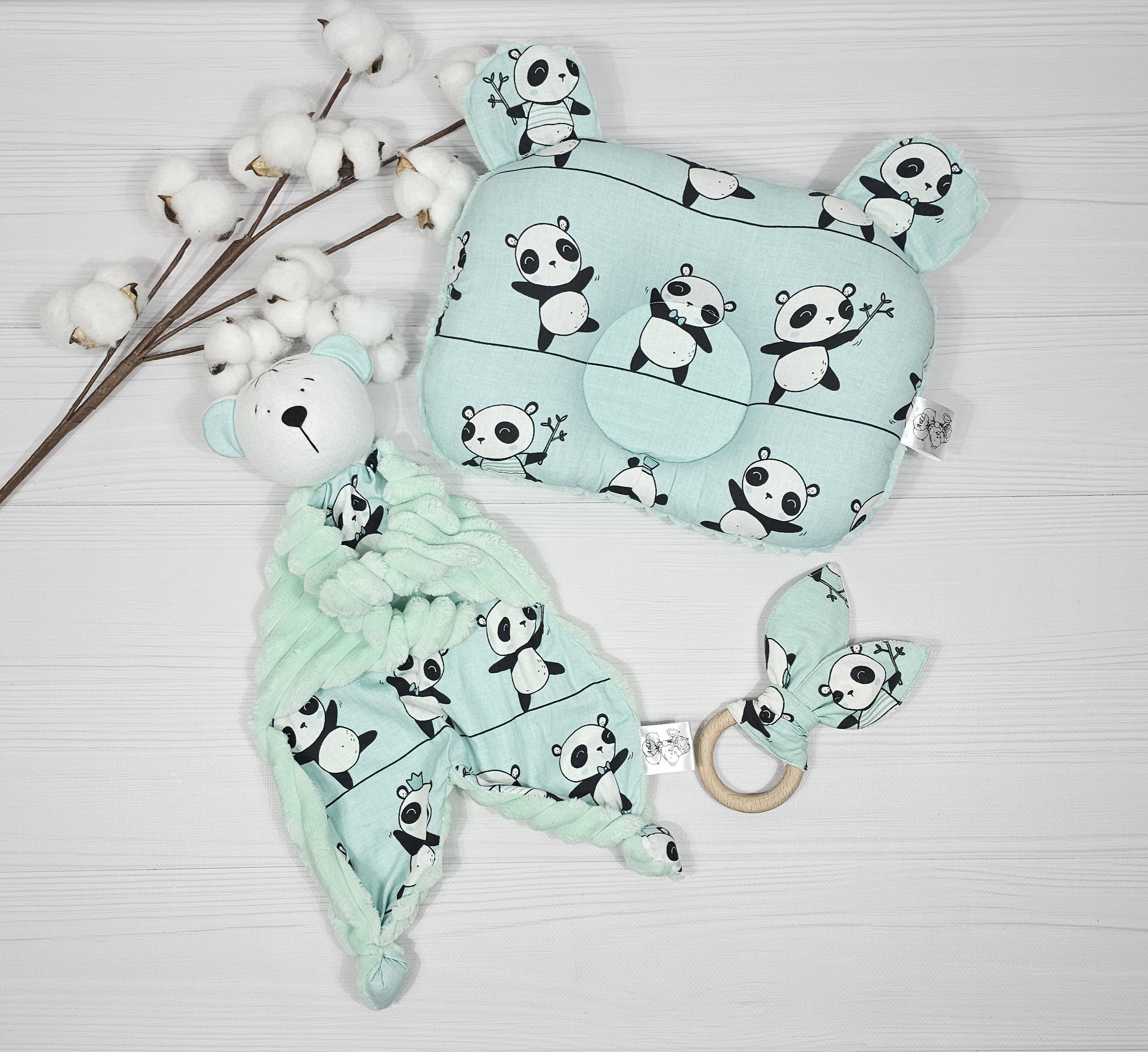 Набор для новорожденного a.l.babybox Панды акробаты подушка/комфортер/эко-грызунок (25807051)