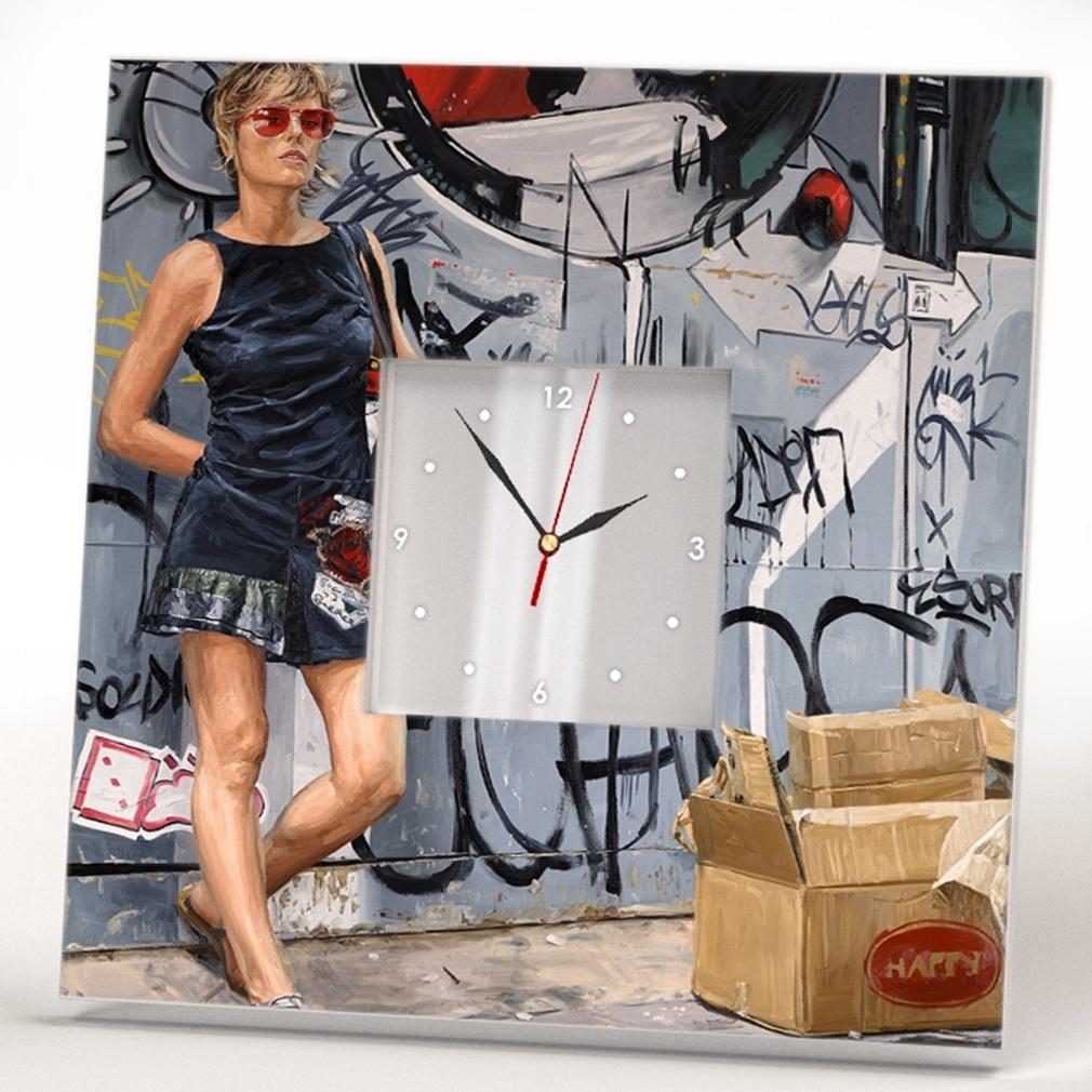 Часы с рисунком Уличная жизнь Фотореализм 260x260 мм (C00335)
