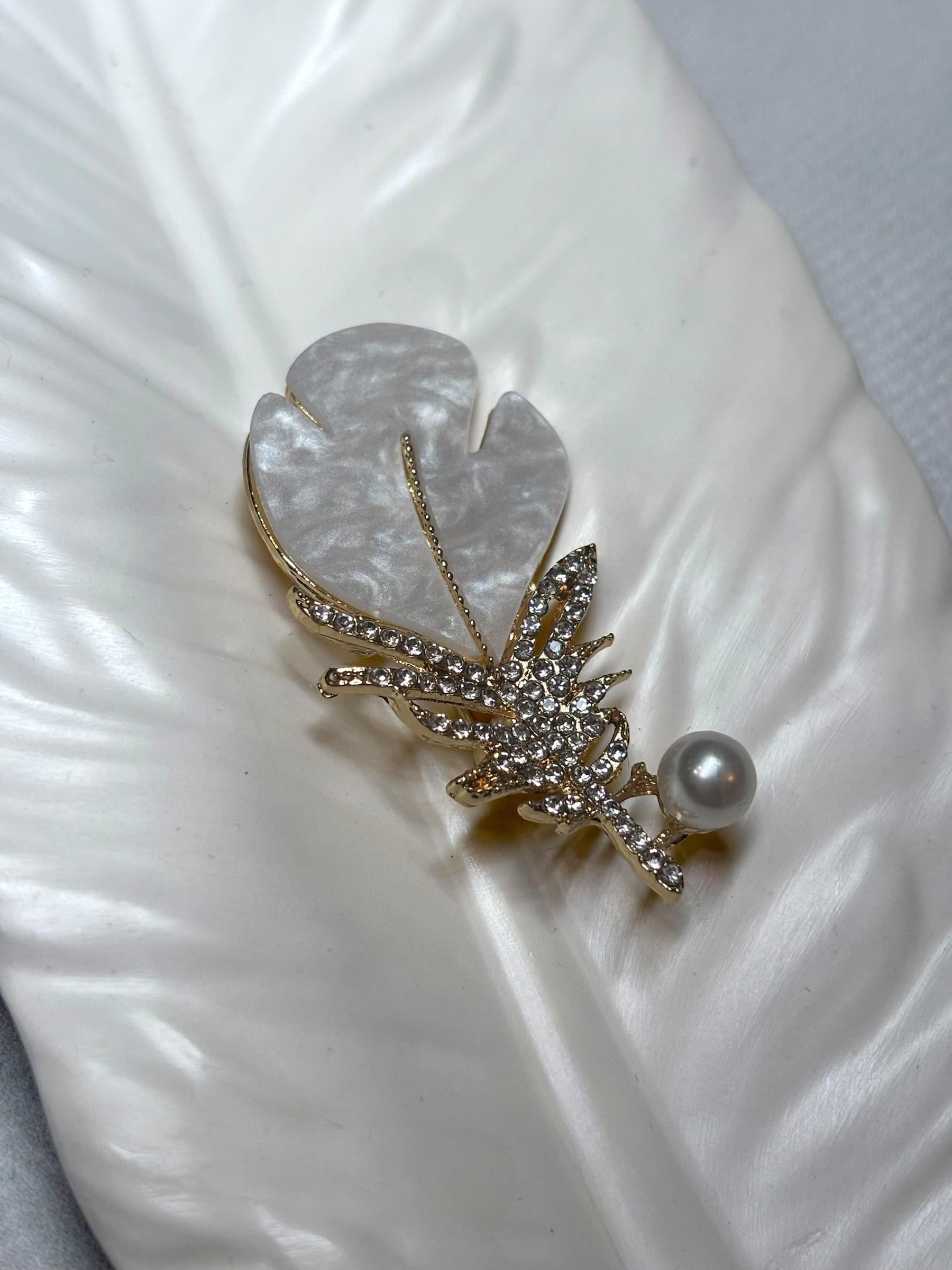 Брошь Mirshine Feather Pearl/Gold (27731899)