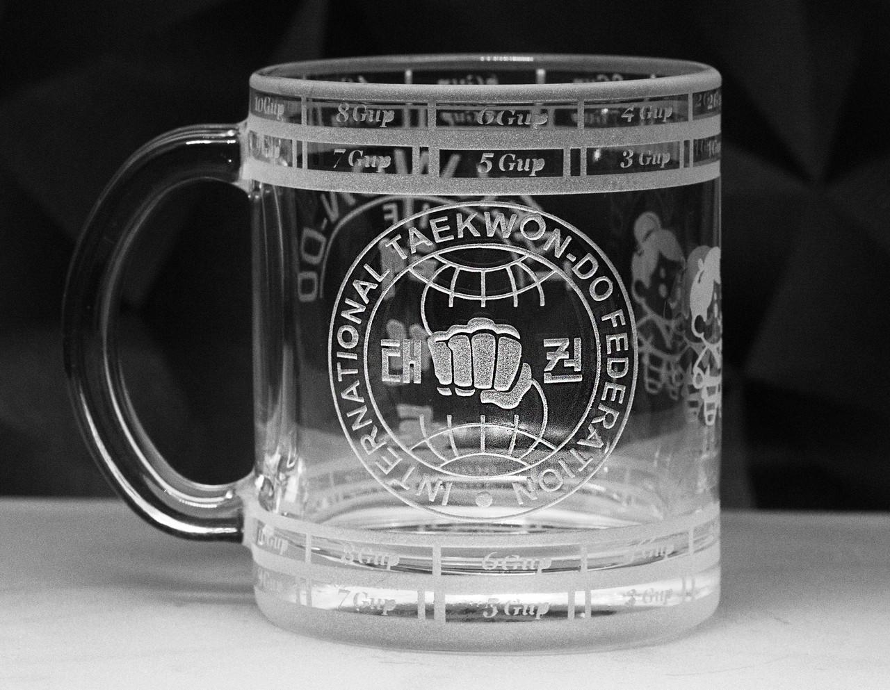 Подарункова чашка дитяча з гравіюванням ''Таеквон-До ІТФ'' 320 мл (2377597568)