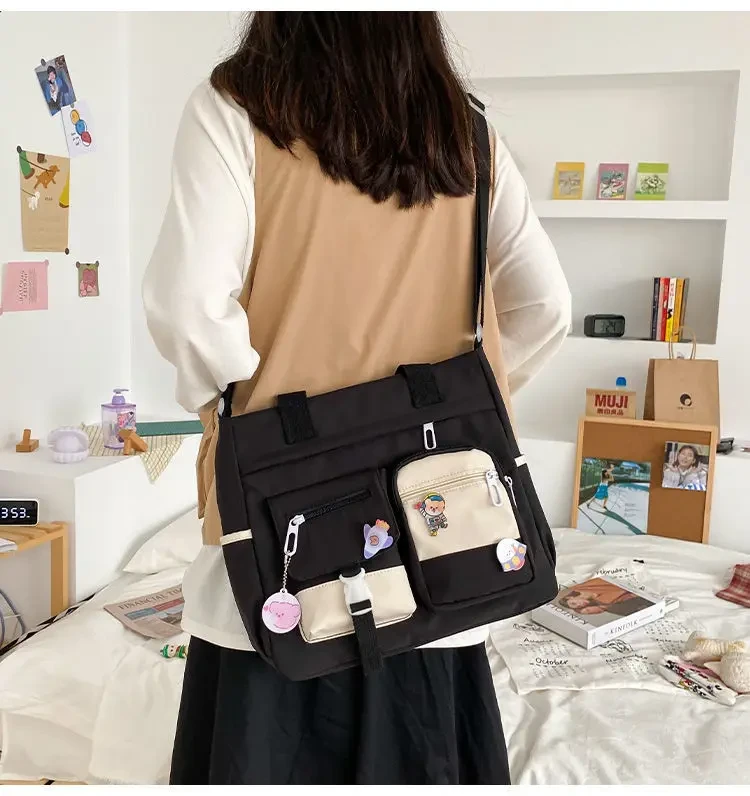 Сумка для девочки для школы/института с карманами в японском стиле Черно-белый (А561) - фото 4 Сумка для девочки для школы/института с карманами в японском стиле Черно-белый (А561) - фото 4