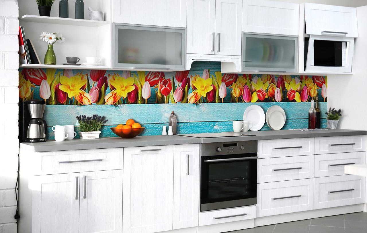 Кухонный фартук Тюльпаны в кашпо виниловый самоклеющийся 60х300 см