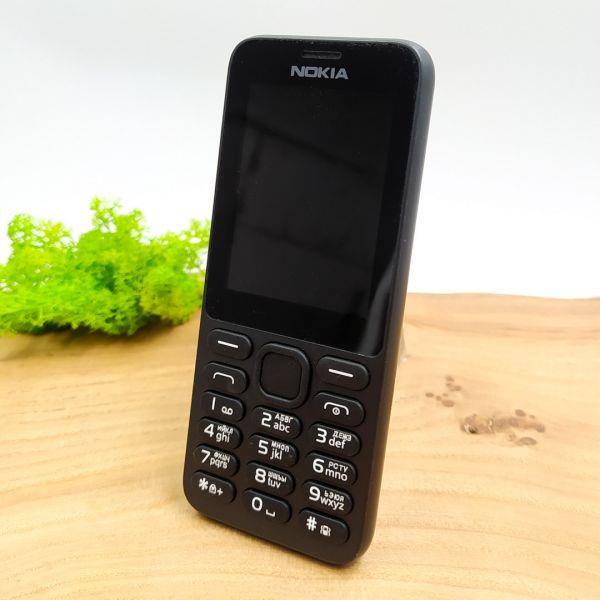 Кнопковий телефон Nokia 215 Black - фото 1