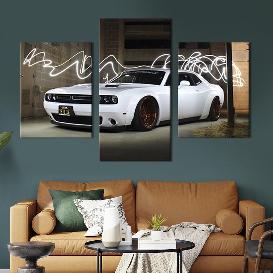Картина для интерьера Белый спортивный Dodge Challenger 96x60 см (89-32)