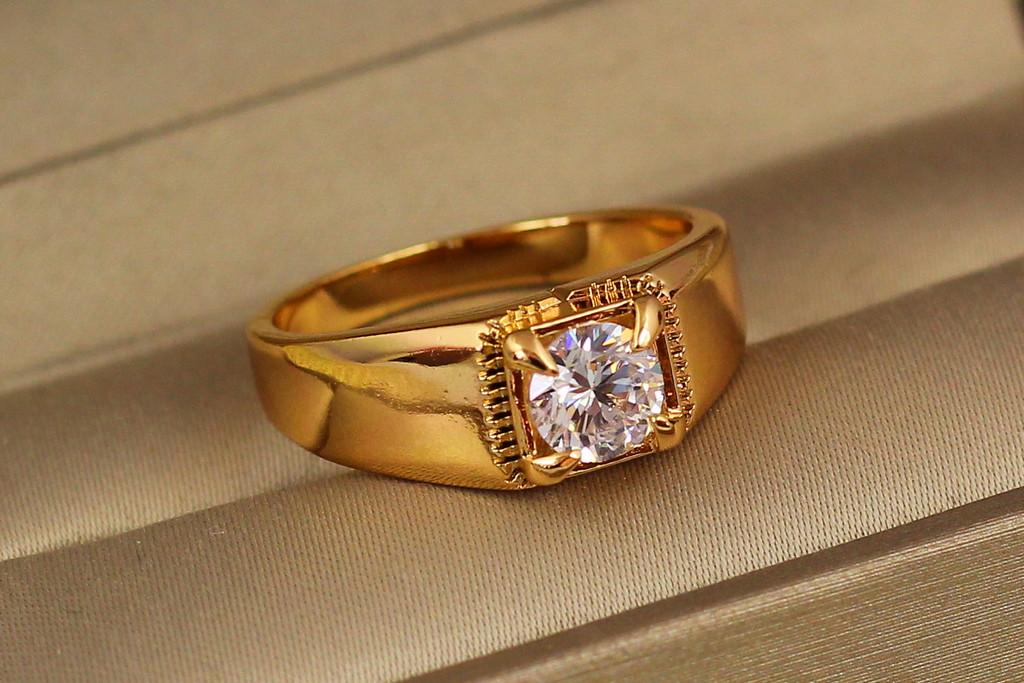 Печать Xuping Jewelry белый фианит в квадрате р. 19 Золотистый