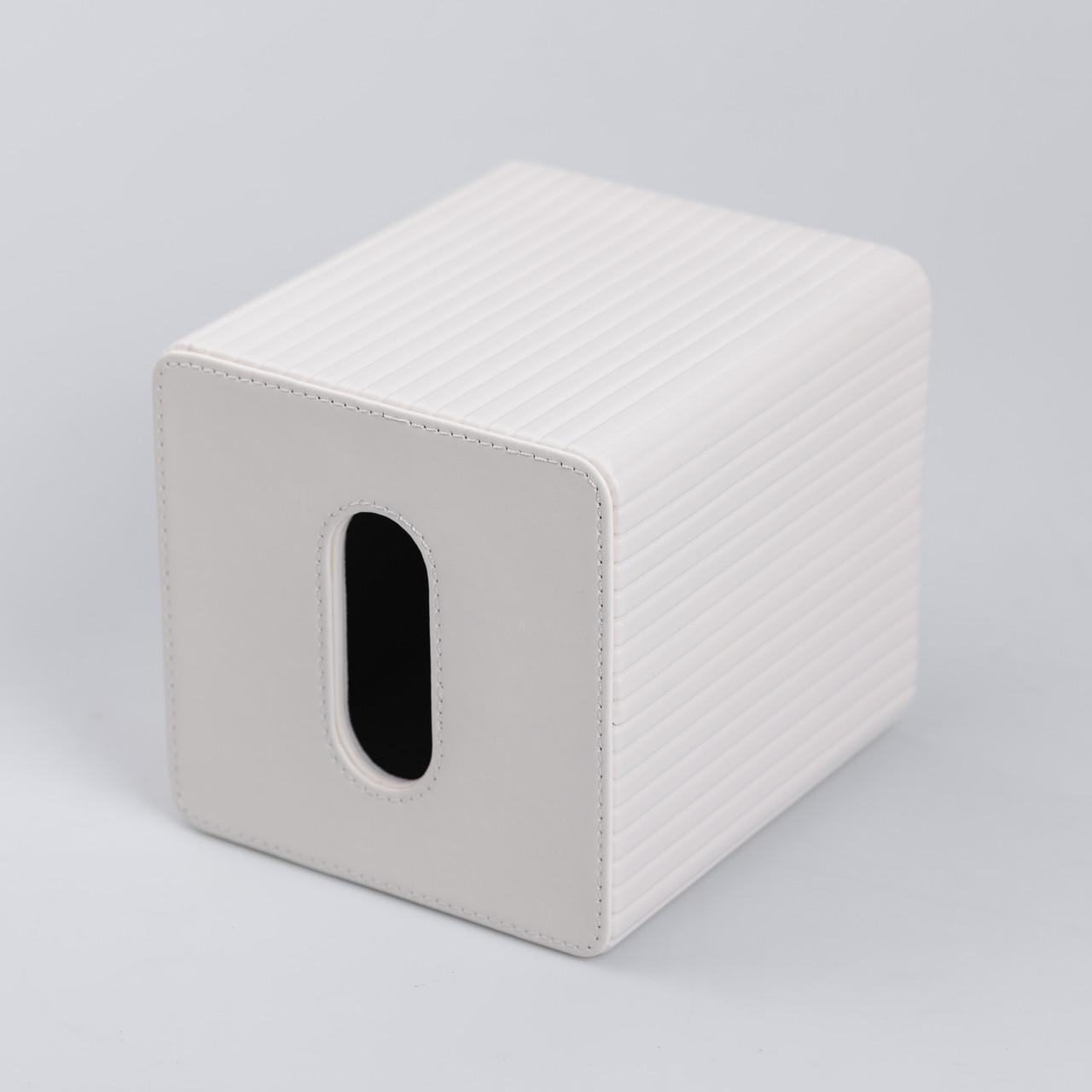 Салфетница из эко кожи квадратная 13х13х14,5 см Бежевый (5820)