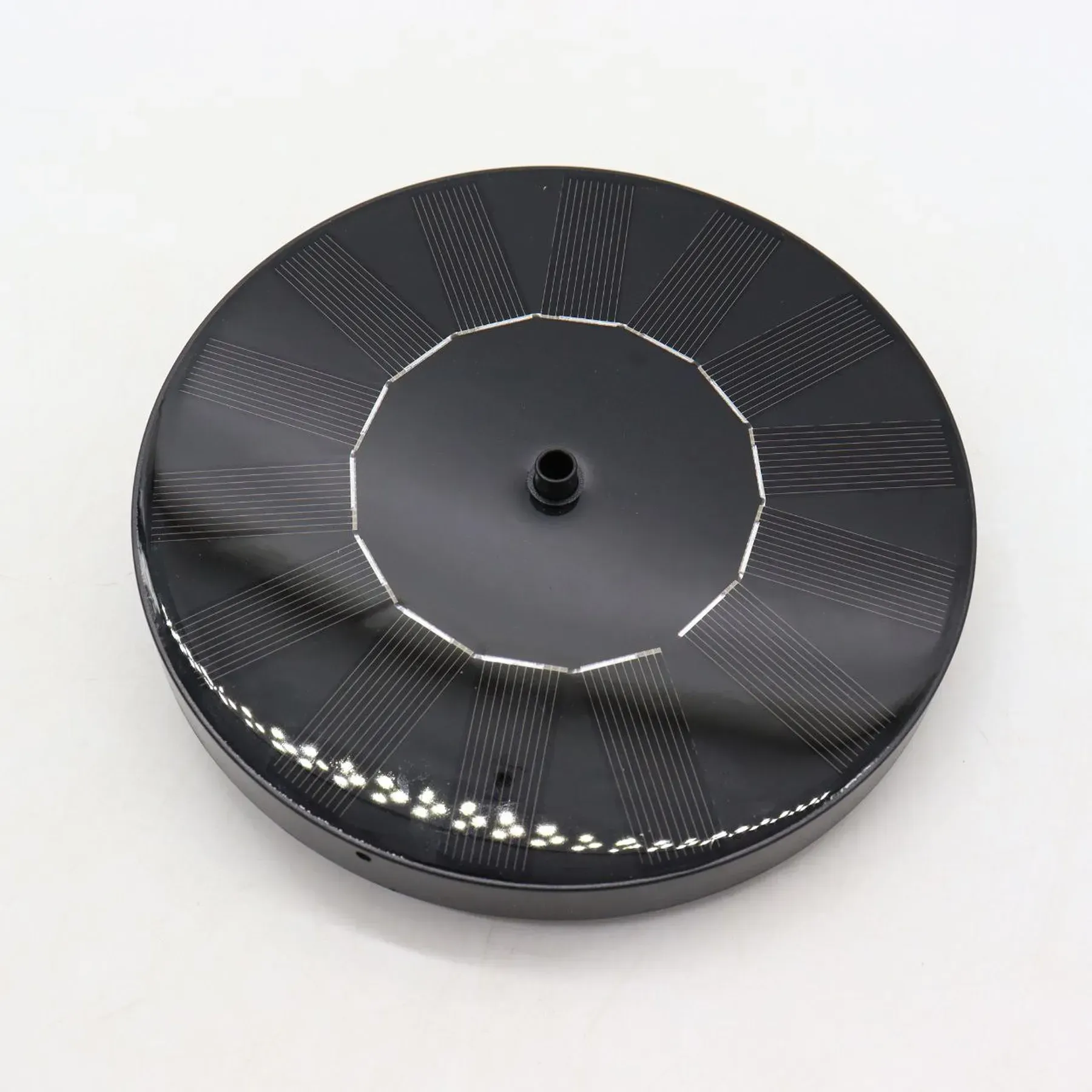 Фонтан садовый насос с солнечной панелью и 10 насадками 13 см (234564837) - фото 9 Фонтан садовый насос с солнечной панелью и 10 насадками 13 см (234564837) - фото 9