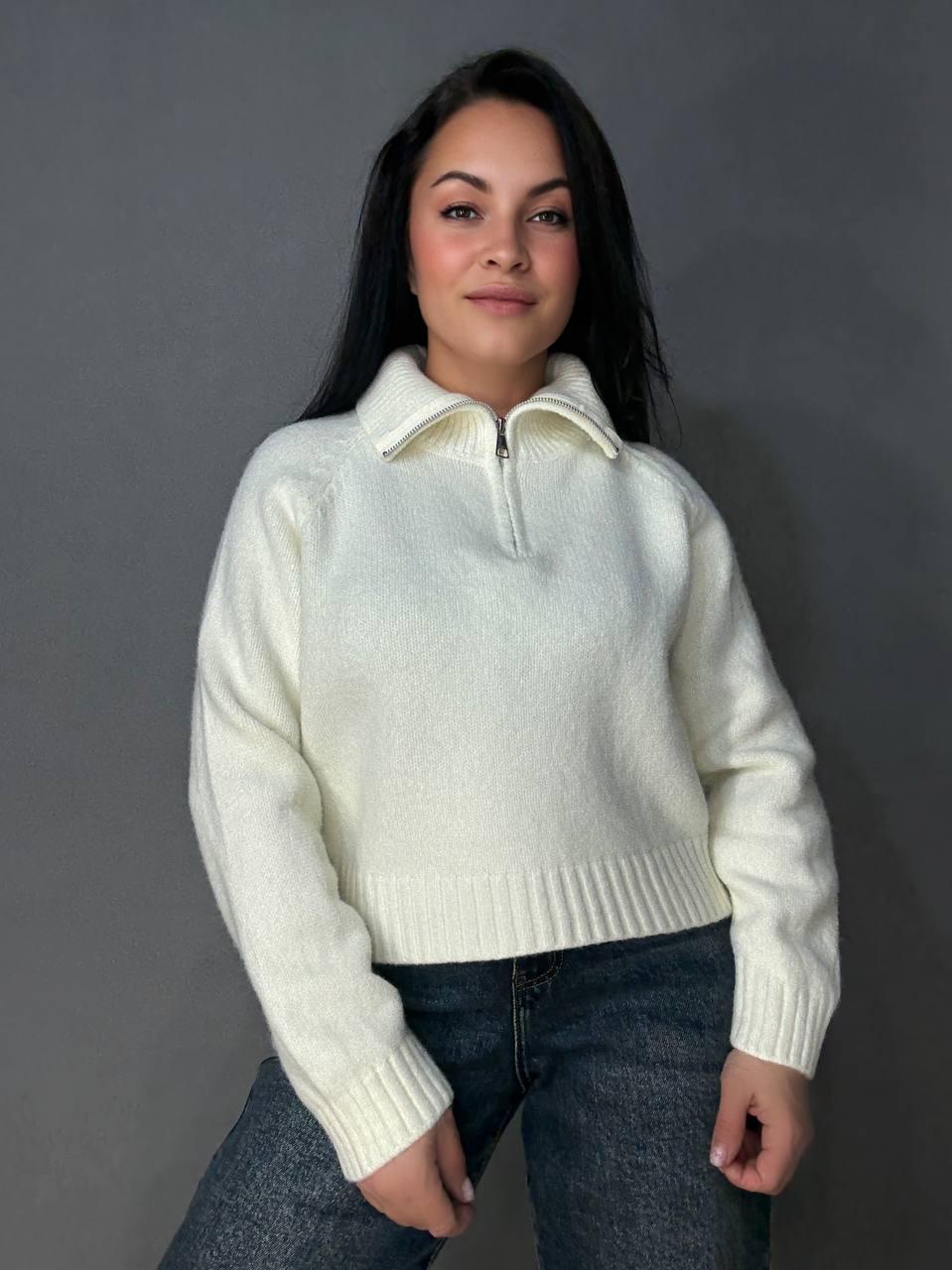 Светр жіночий A-N 1780 з коміром на блискавці OS Молочний (5970) - фото 3 Светр жіночий A-N 1780 з коміром на блискавці OS Молочний (5970) - фото 3