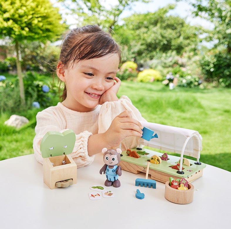 Деревянный набор Hape Органическая теплица E3416 для юных садоводов - фото 6 Деревянный набор Hape Органическая теплица E3416 для юных садоводов - фото 6