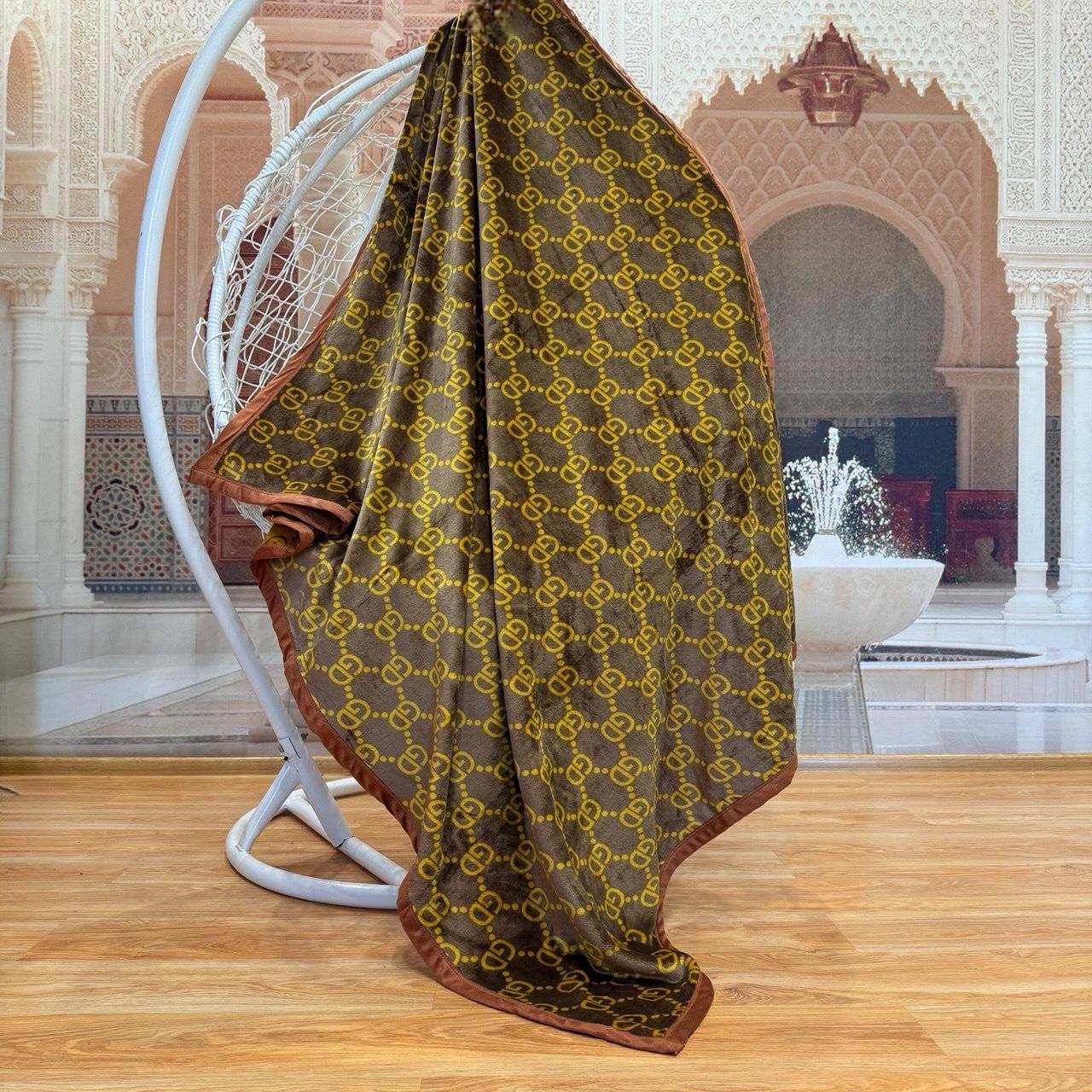 Плед-покрывало двустороннее Koloco Велюр 150x200 см Разноцветный (07-107-12)