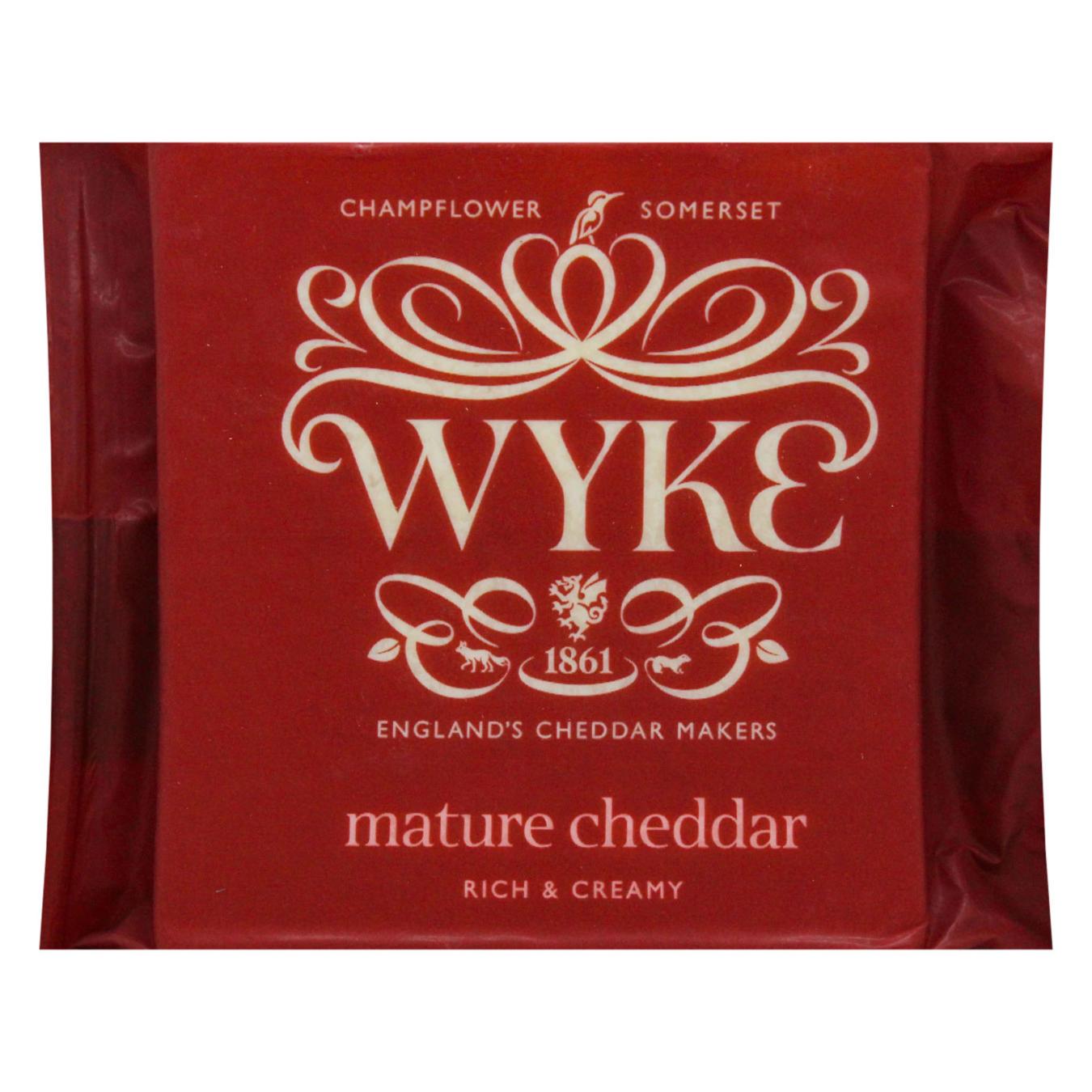 Сыр Чеддер Wyke Mature Rich&Creamy 200 г