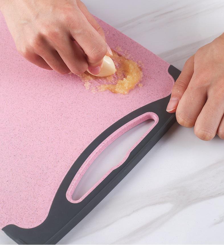 Доска разделочная 13219 24,5х40,5 см Розовый (4606472) (4606472) - фото 4 Доска разделочная 13219 24,5х40,5 см Розовый (4606472) (4606472) - фото 4