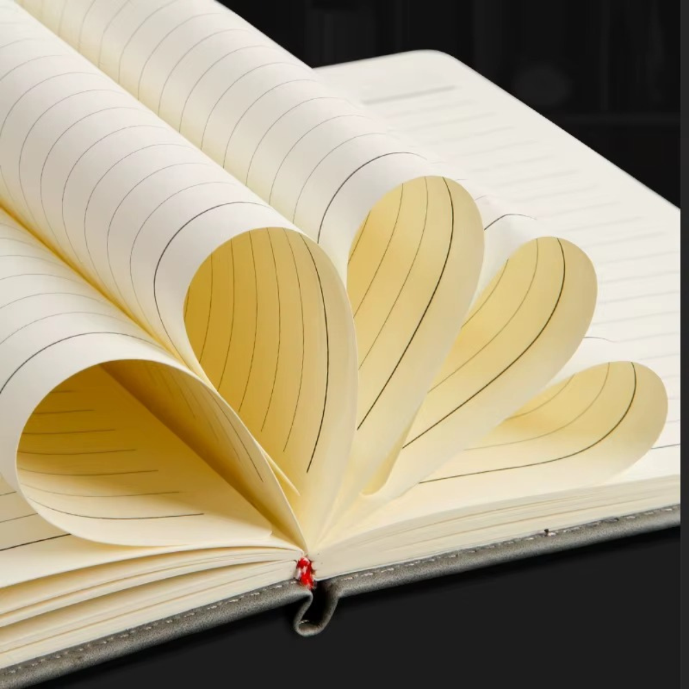 Щоденник планер з ручкою на 100 аркушів у м'якій обкладинці формат А5 Сірий - фото 4