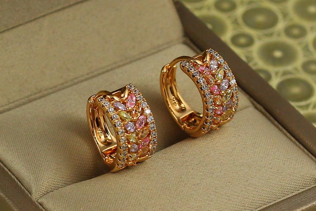 Серьги Xuping Jewelry плодородное поле с разноцветными камнями 1,5 см Золотистый (2582165923)