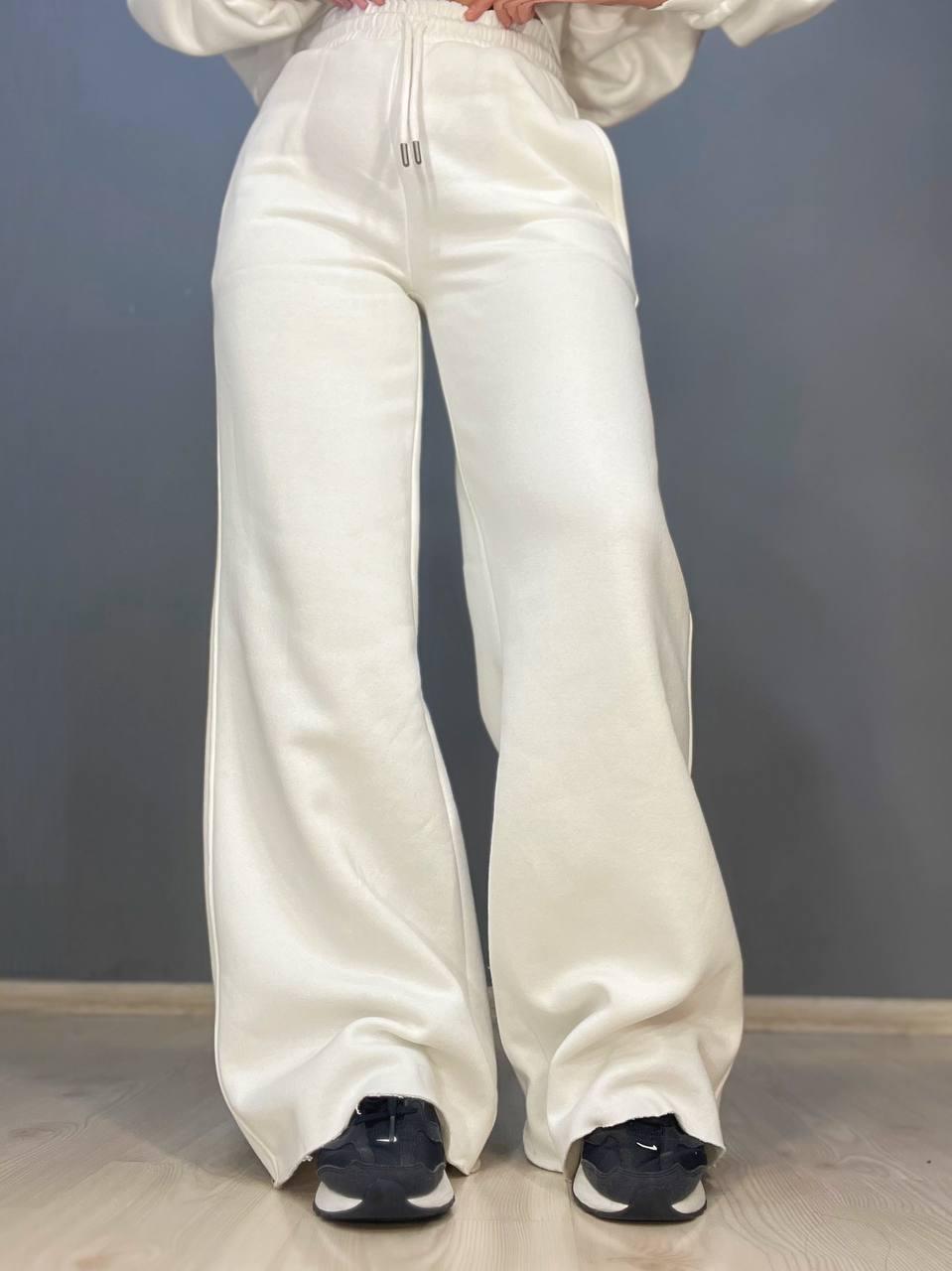 Костюм женский QUZEN 472-388 пилот брюки палаццо широкие флис S Белый (3167) - фото 4 Костюм женский QUZEN 472-388 пилот брюки палаццо широкие флис S Белый (3167) - фото 4