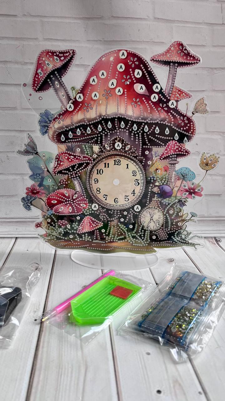 Годинник на підставці Мухоморчики з викладкою алмазною мозаїкою (ZB020)