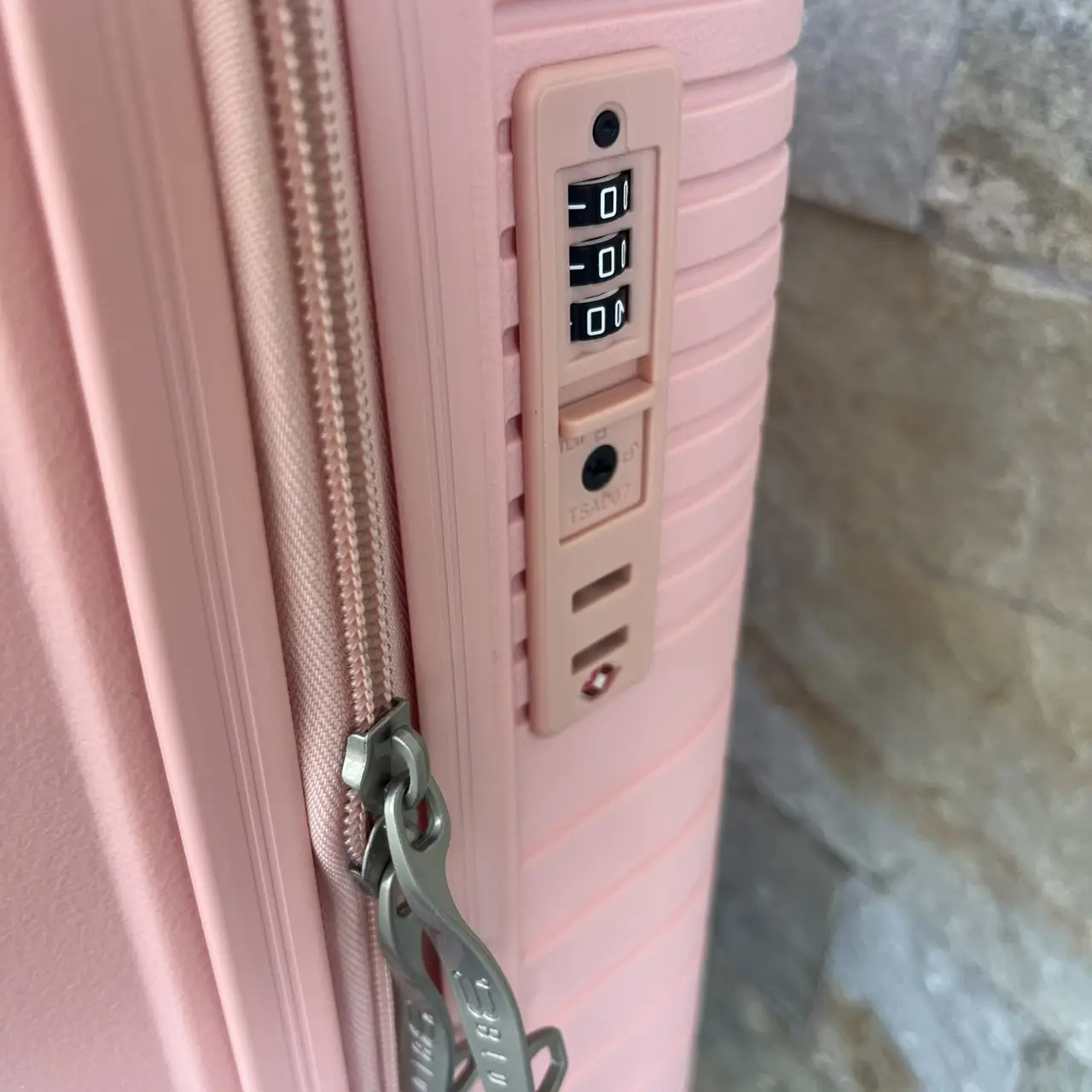 Чемодан дорожный Bloom 1706 39 л S Персиковый - фото 5 Чемодан дорожный Bloom 1706 39 л S Персиковый - фото 5