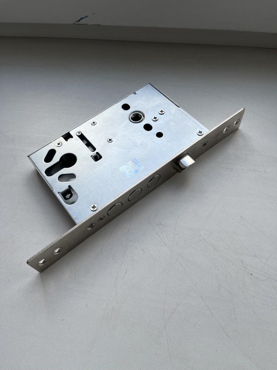 Замок врізний GOR 32.11-R-CR (2098816920)