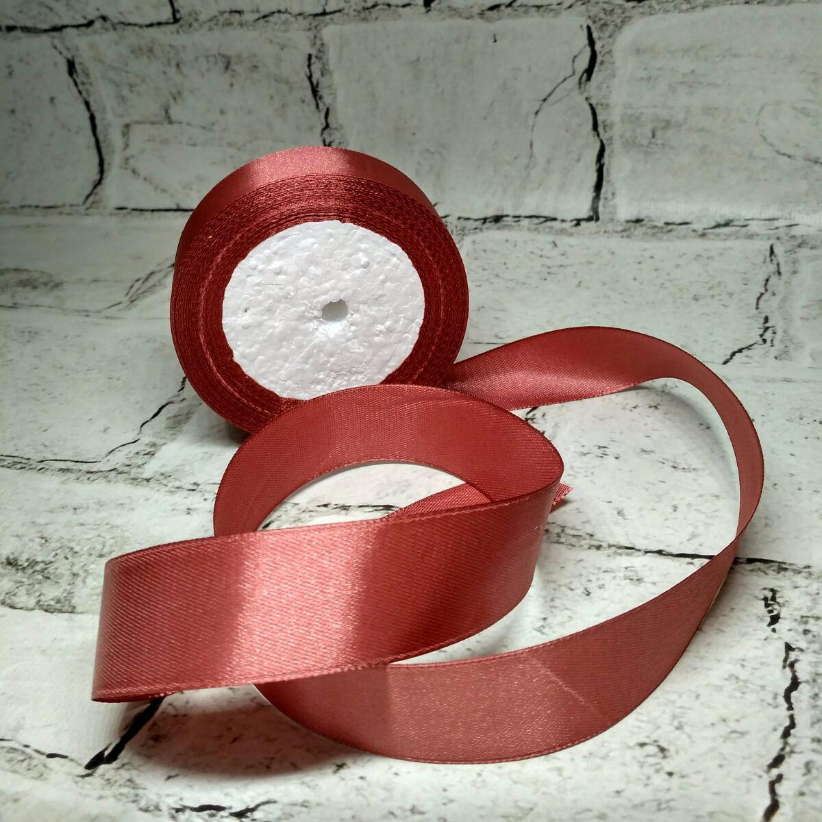 Лента атласная 2,5 см 23 м Рубиновый (25-5861)