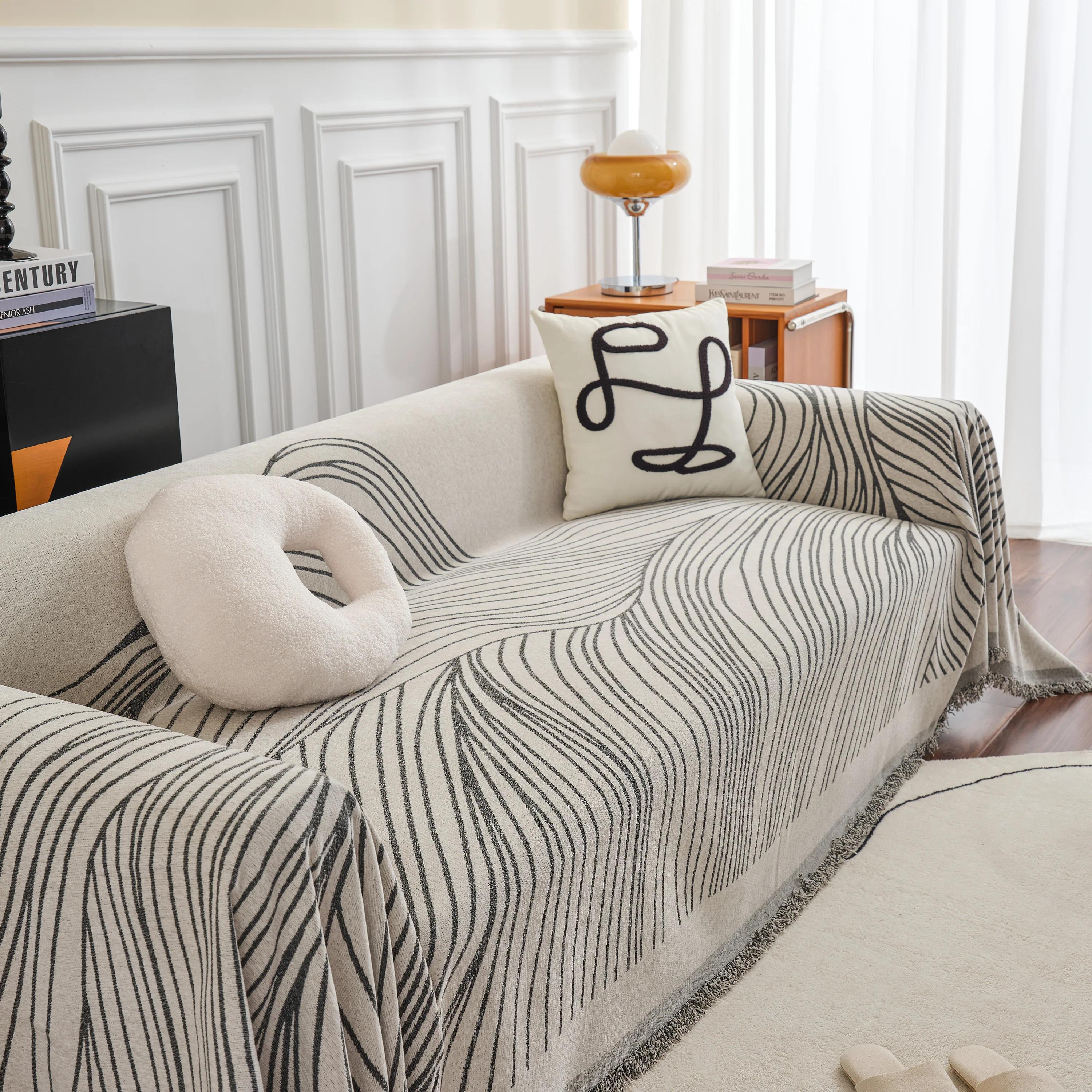 Плед покрывало на диван и кровать для мягкой мебели в серую полосу 180х230 см Бежевый - фото 4 Плед покрывало на диван и кровать для мягкой мебели в серую полосу 180х230 см Бежевый - фото 4