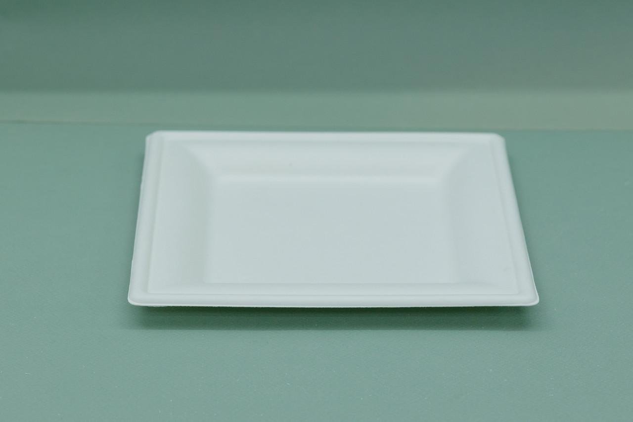 Одноразовая тарелка квадратная 20х20 см 125 шт. Одноразовая тарелка квадратная 20х20 см 125 шт.