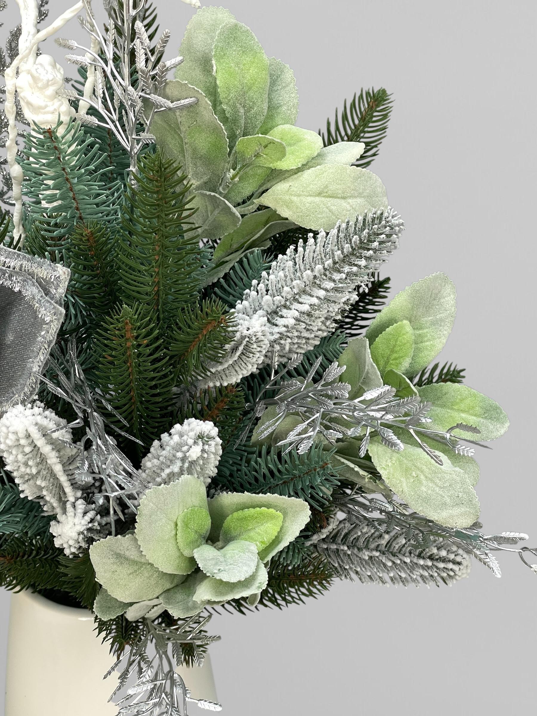 Букет новогодний с блестящими цветами и хвоей (А444) - фото 3 Букет новогодний с блестящими цветами и хвоей (А444) - фото 3