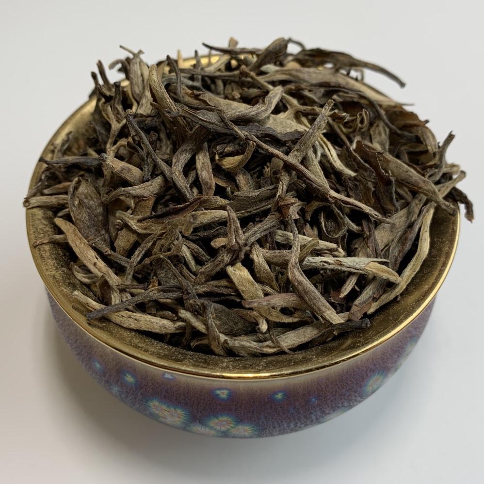 Чай белый Пуэрные почки Я Бао из молодых деревьев 100 г