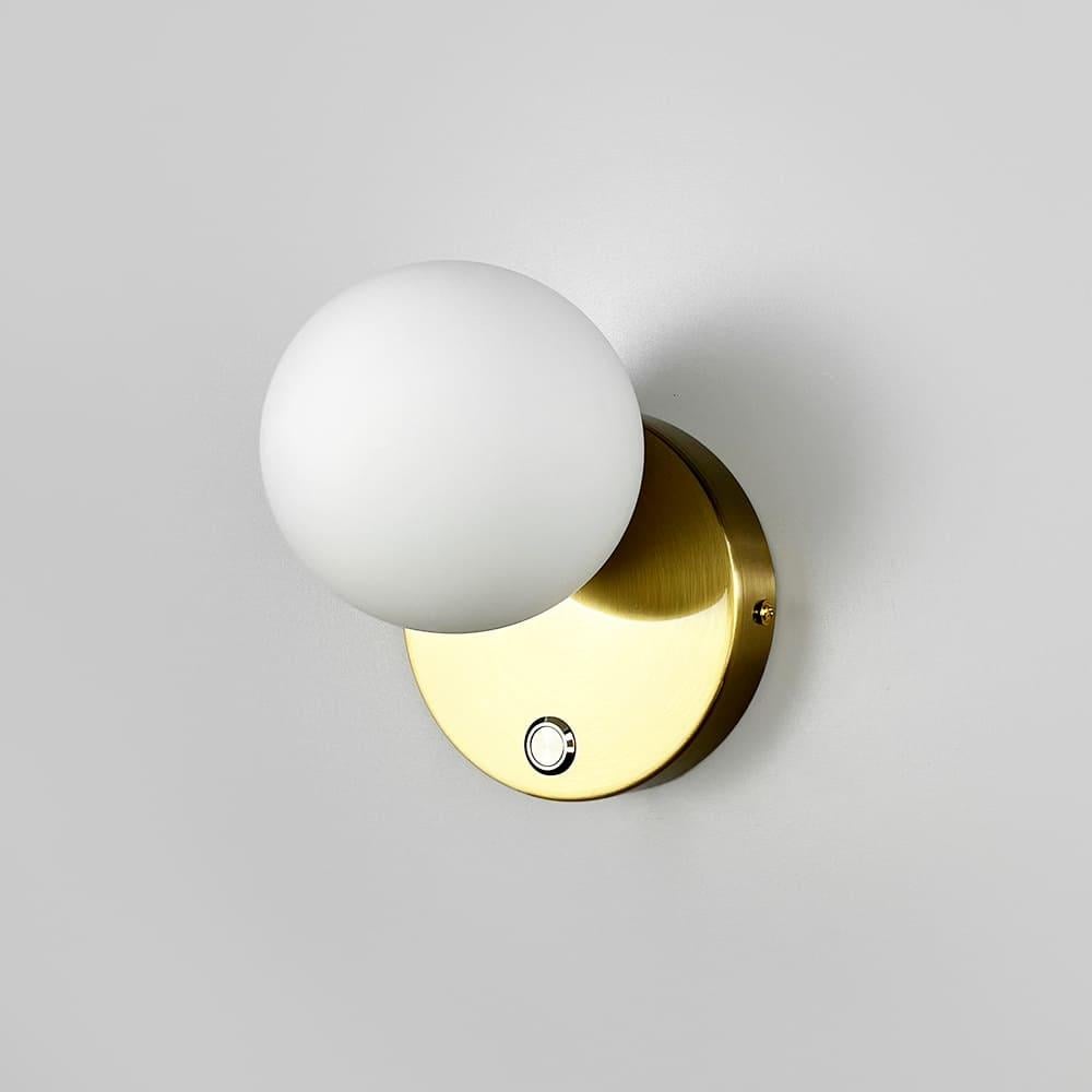 Бра Arcola в минималистическом корпусе 15х13 см Латунный (WJ56/1 AB)