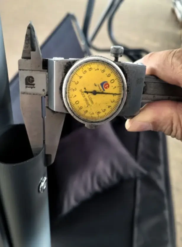 Садовая качель Bass Polska BH 10030 трехместная (1371) - фото 4 Садовая качель Bass Polska BH 10030 трехместная (1371) - фото 4