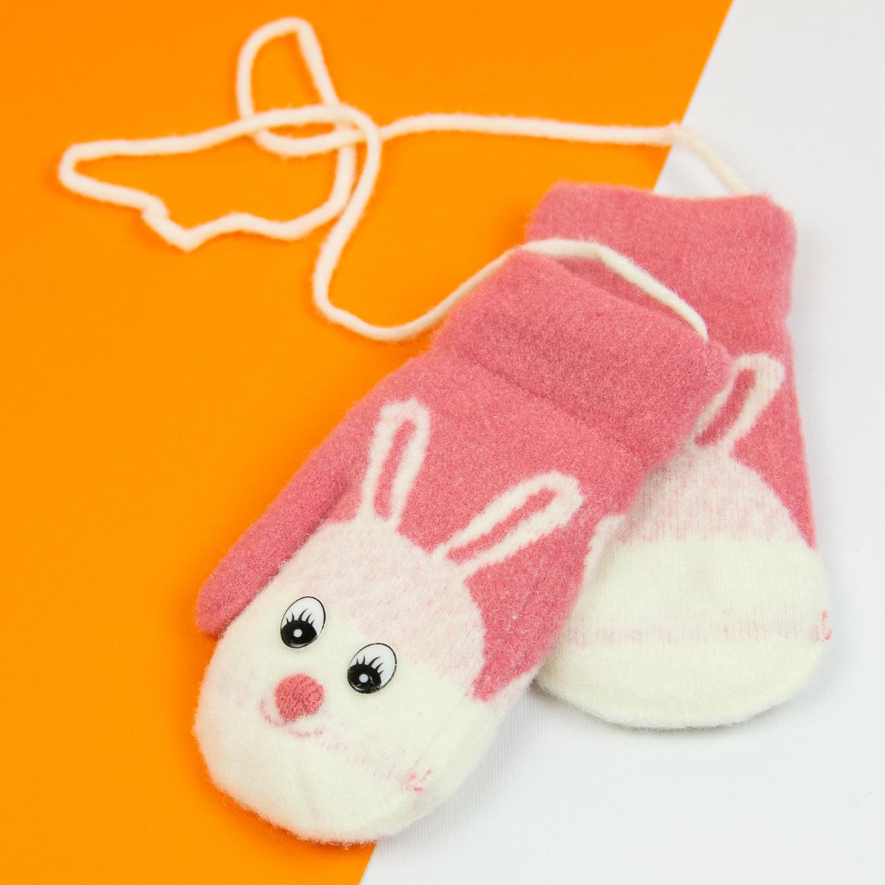 Варежки детские зимние на веревочке с глазками 6 - 7 - 8 лет Малиновый (21-25-34) Варежки детские зимние на веревочке с глазками 6 - 7 - 8 лет Малиновый (21-25-34)