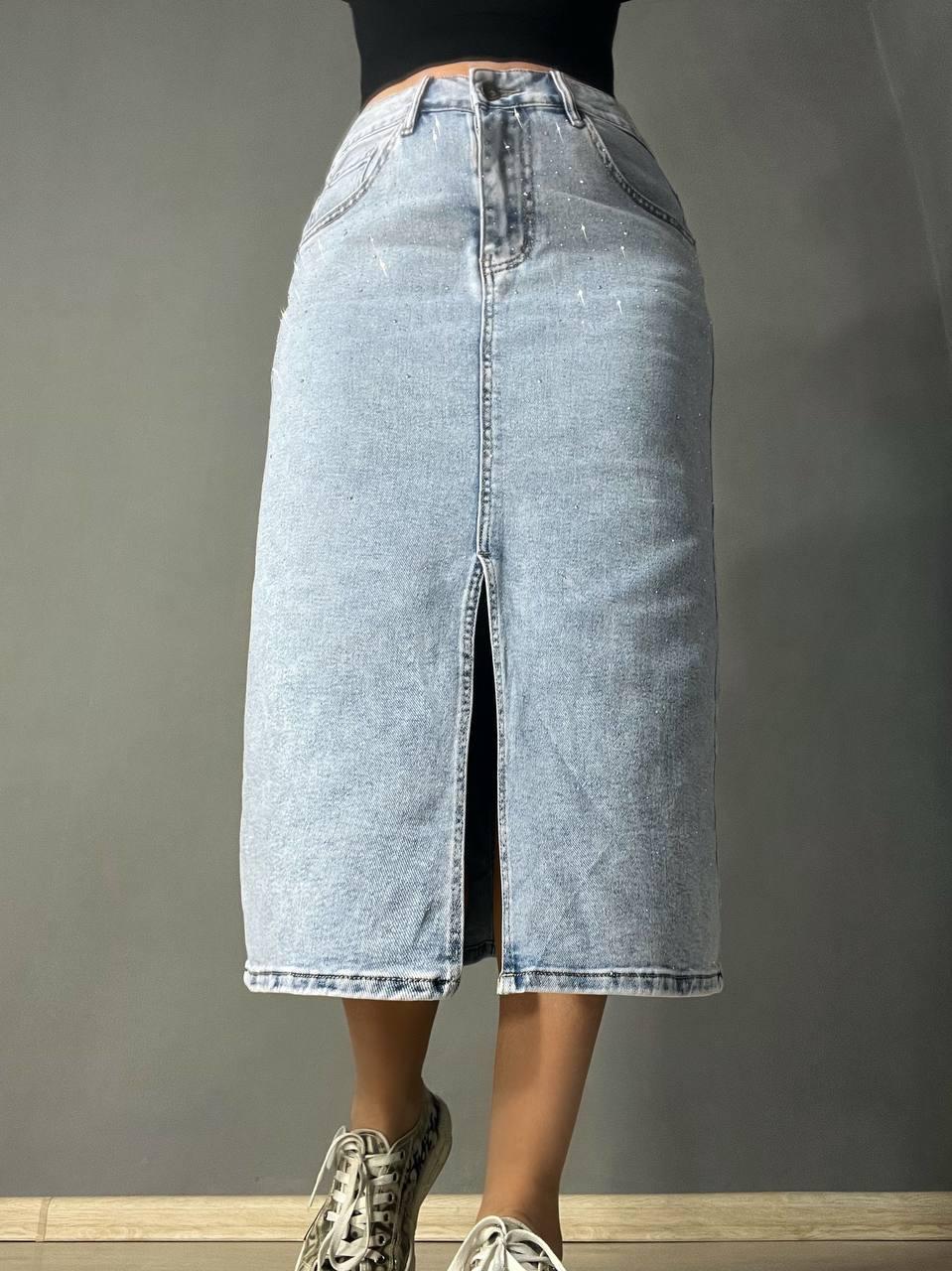 Спідниця жіноча джинсова Liana 421 розсип камінців пряма розріз попереду стрейчева великі розміри р. 38 Блакитний (3995) - фото 9