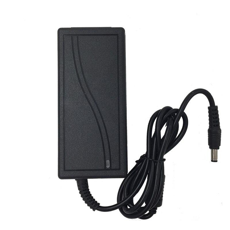 Блок питания для светодиодной ленты 5V 30W (28216) Блок питания для светодиодной ленты 5V 30W (28216)