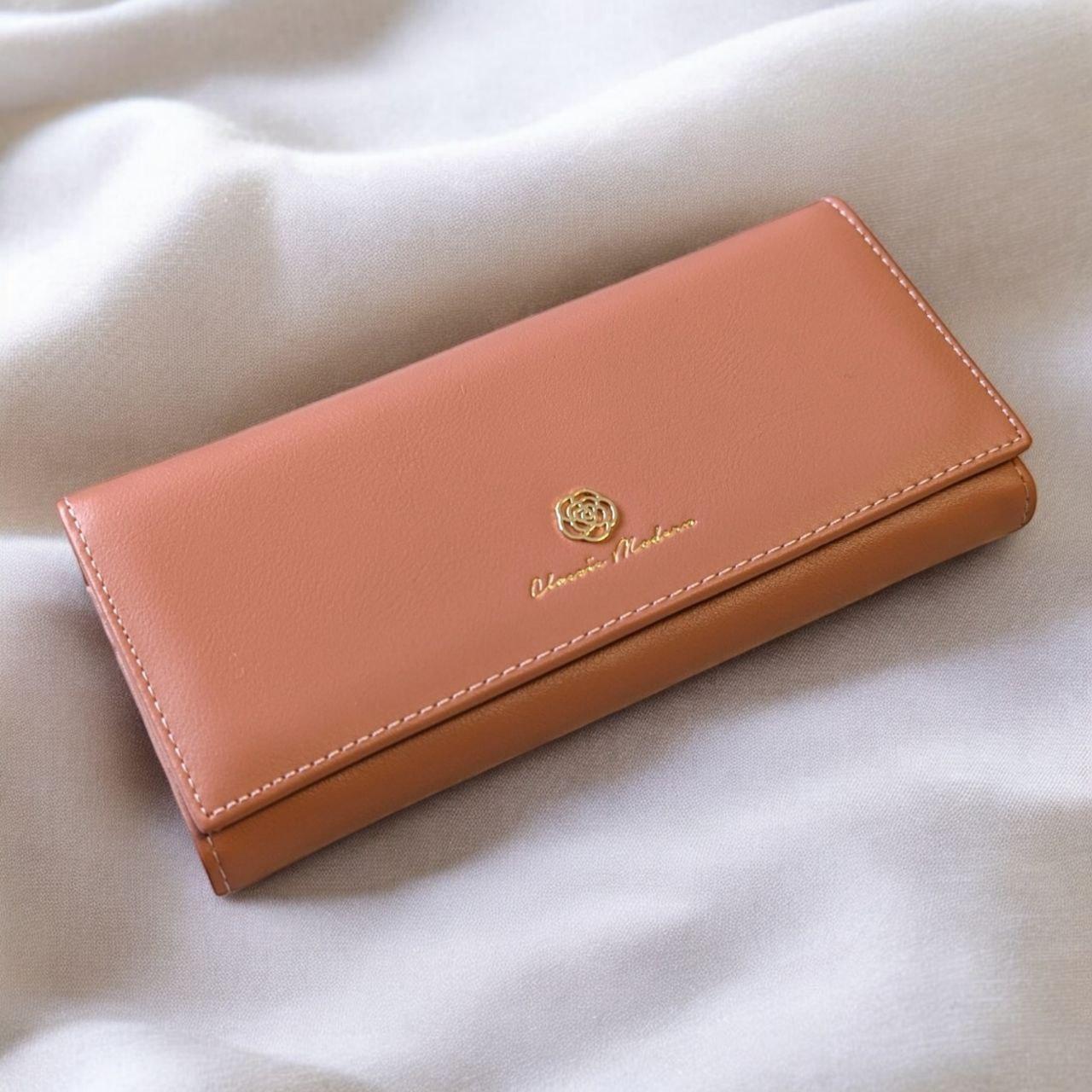 Гаманець жіночий на магніті з клямкою для дрібниці 19х9,5 см Рожевий (3.12.25) Гаманець жіночий на магніті з клямкою для дрібниці 19х9,5 см Рожевий (3.12.25)