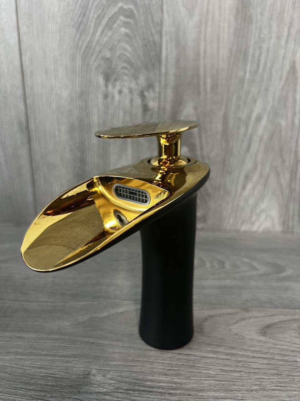 Смеситель Mexen Lyra MEX-745300-75 низкий для умывальника Черный/Золотой - фото 3 Смеситель Mexen Lyra MEX-745300-75 низкий для умывальника Черный/Золотой - фото 3