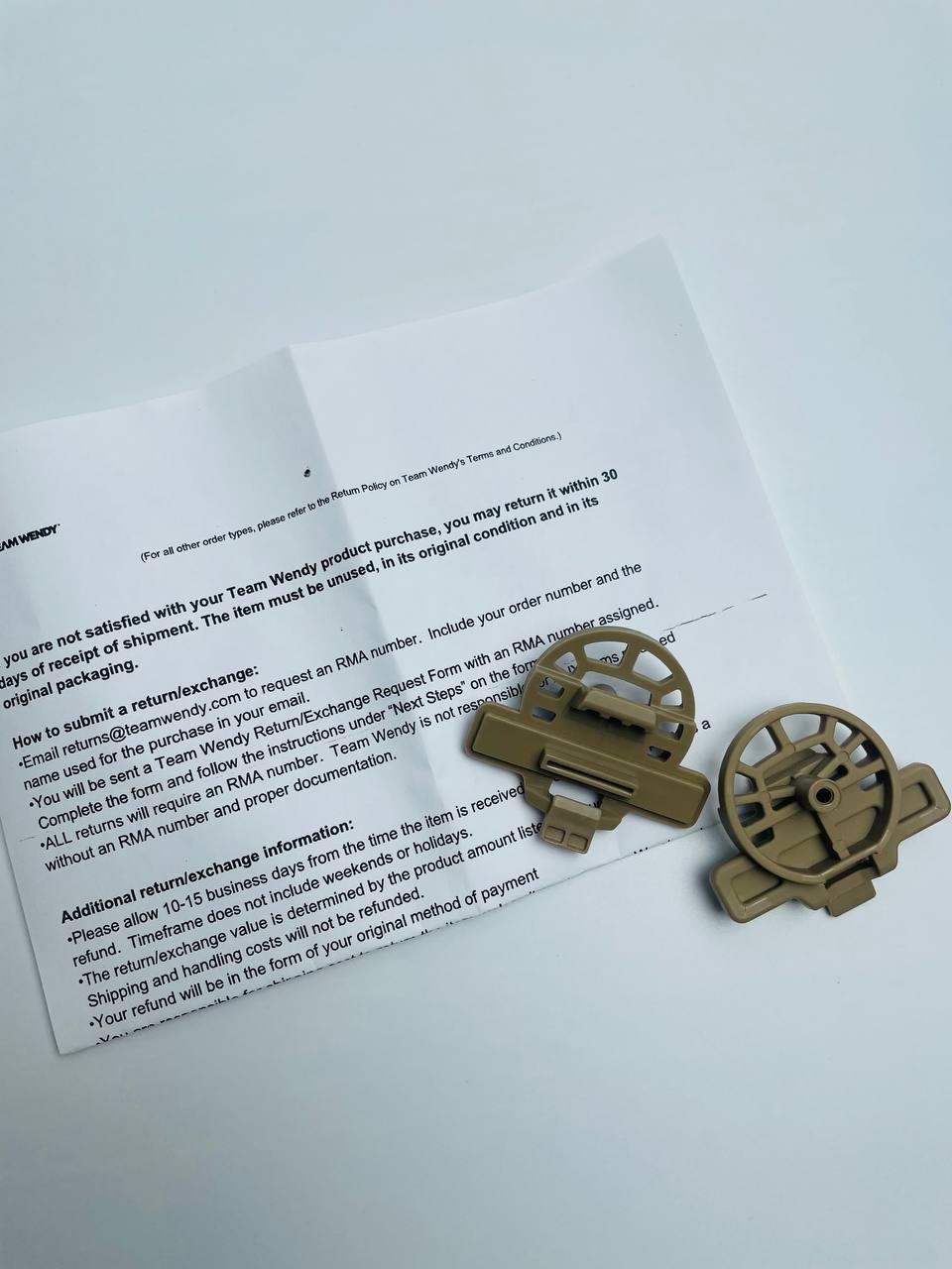 Кріплення Team Wendy EXFIL Peltor Quick Release Adapter Coyote (43049) - фото 2 Кріплення Team Wendy EXFIL Peltor Quick Release Adapter Coyote (43049) - фото 2