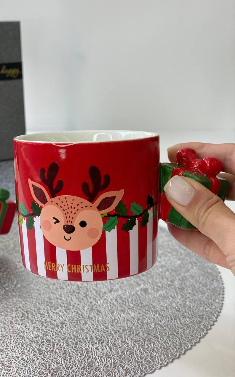 Чашка новорічна Olens Новорічний сюрприз кераміка 350 мл Червоний (8030-295-1) - фото 2 Чашка новорічна Olens Новорічний сюрприз кераміка 350 мл Червоний (8030-295-1) - фото 2